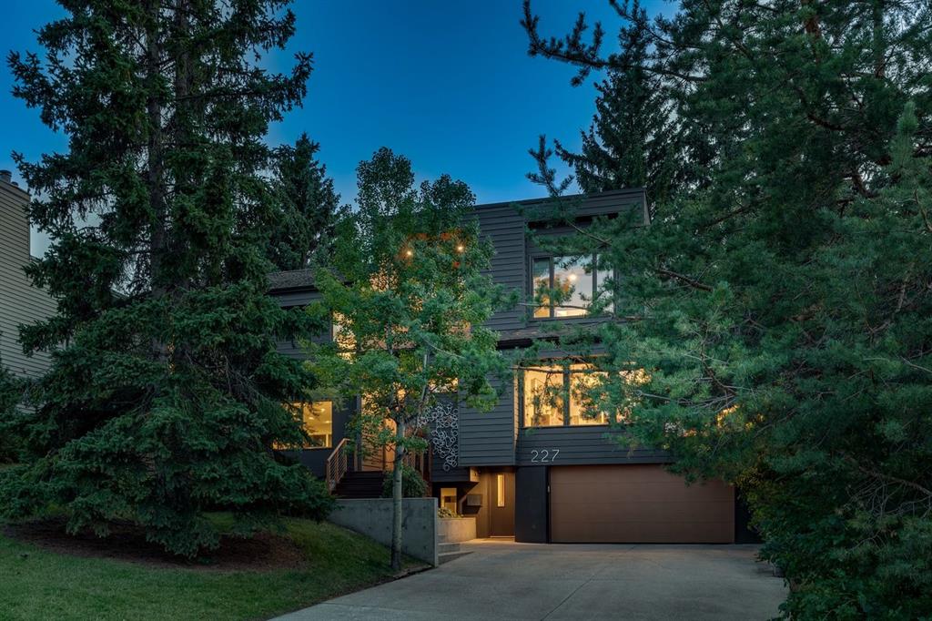 227 Pump Hill Rise, Calgary, MLS® # A2342037