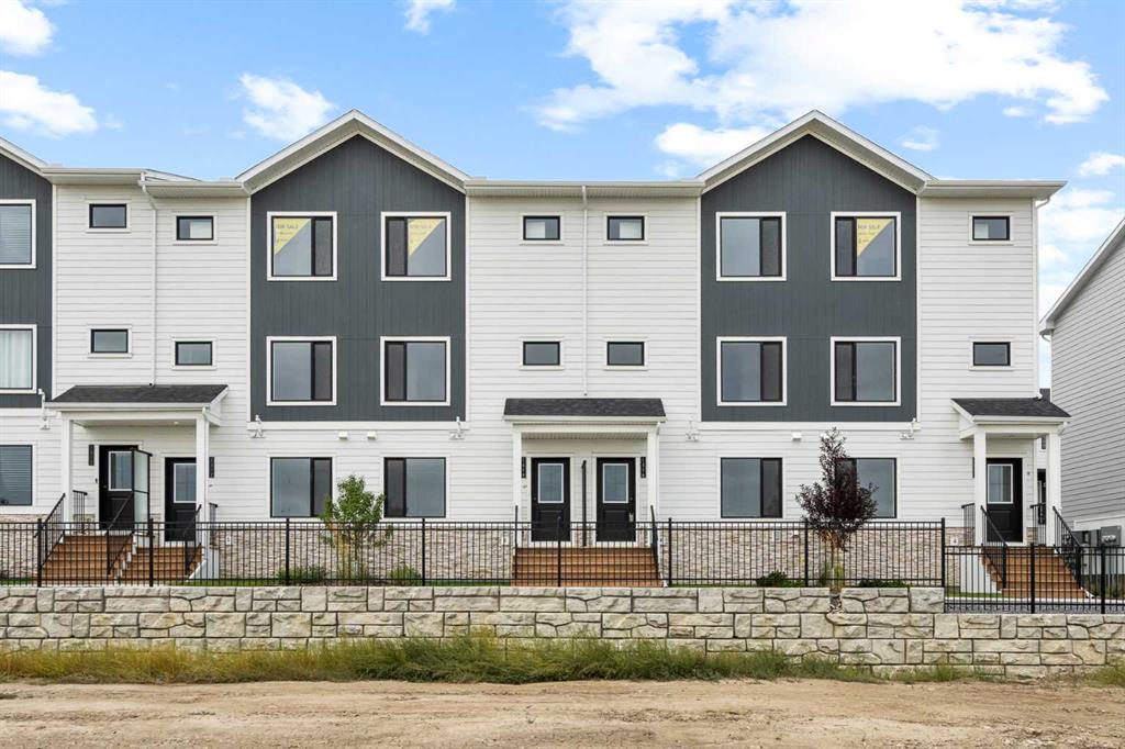 25 Wildwoods Court, Airdrie, MLS® # A2342475