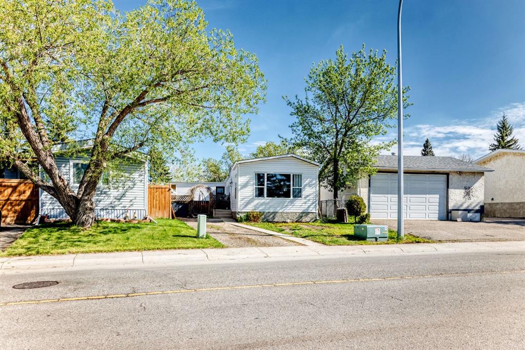 Real Estate Listing MLS A2342777