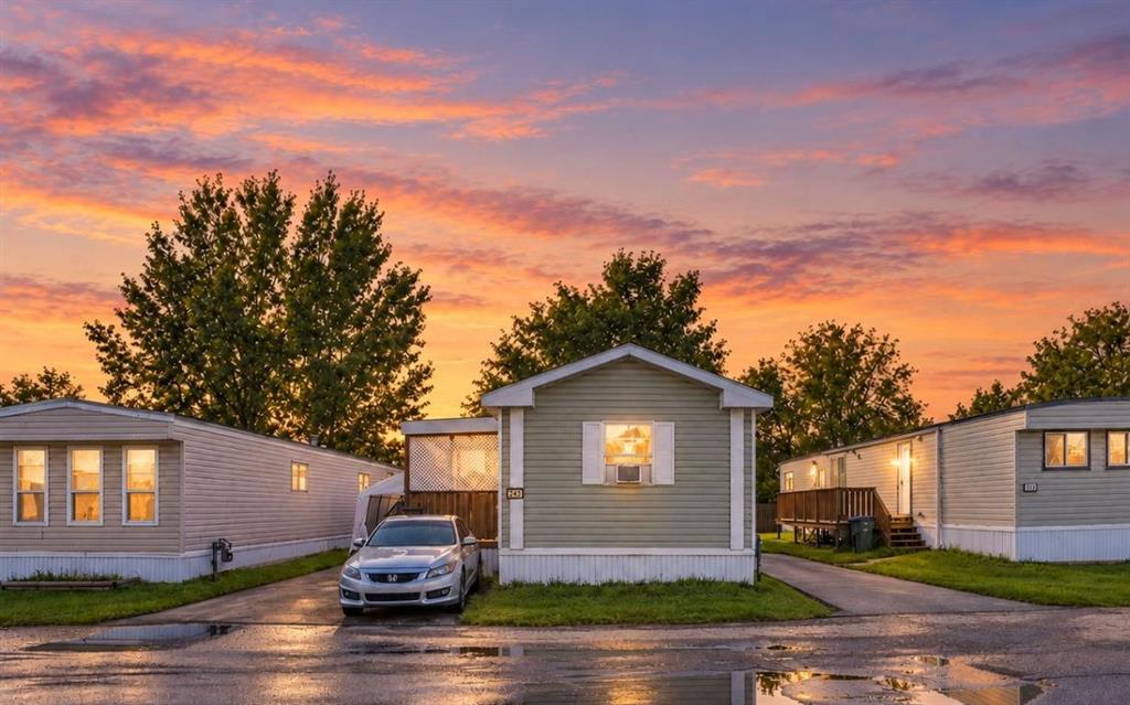 6220 17 Avenue, Calgary, MLS® # A2344563