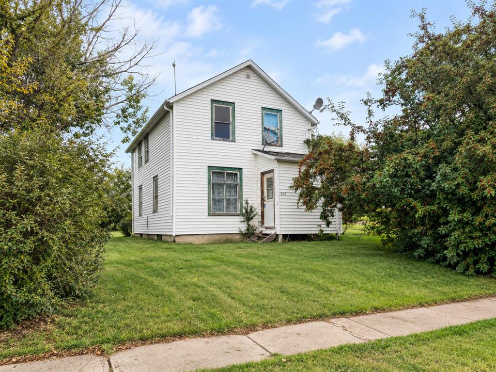 204 Christian Avenue, Standard, MLS® # A2345754