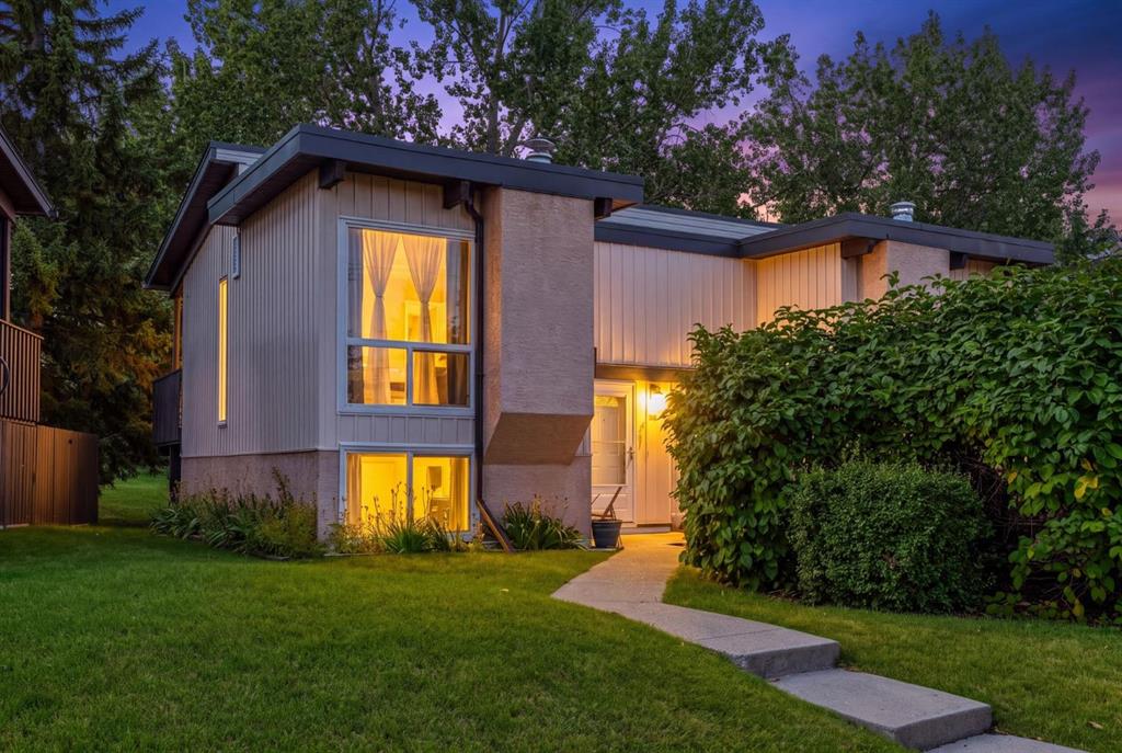 125 Oaktree Lane, Calgary, MLS® # A2345831