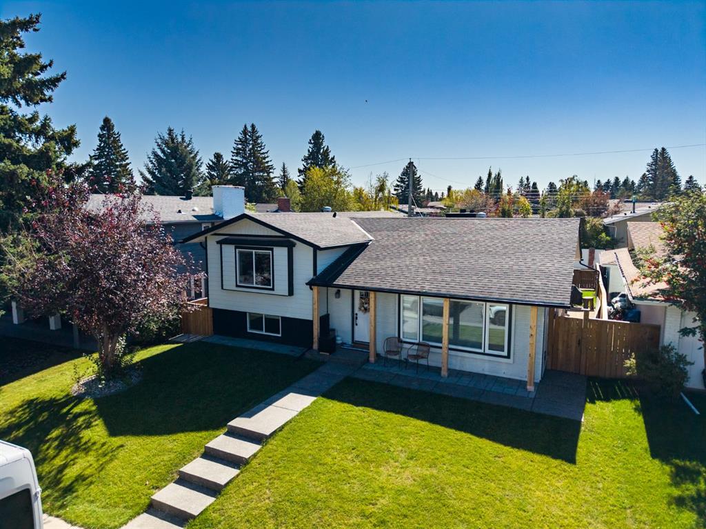 1215 Lake Twintree Drive, Calgary, MLS® # A2346664