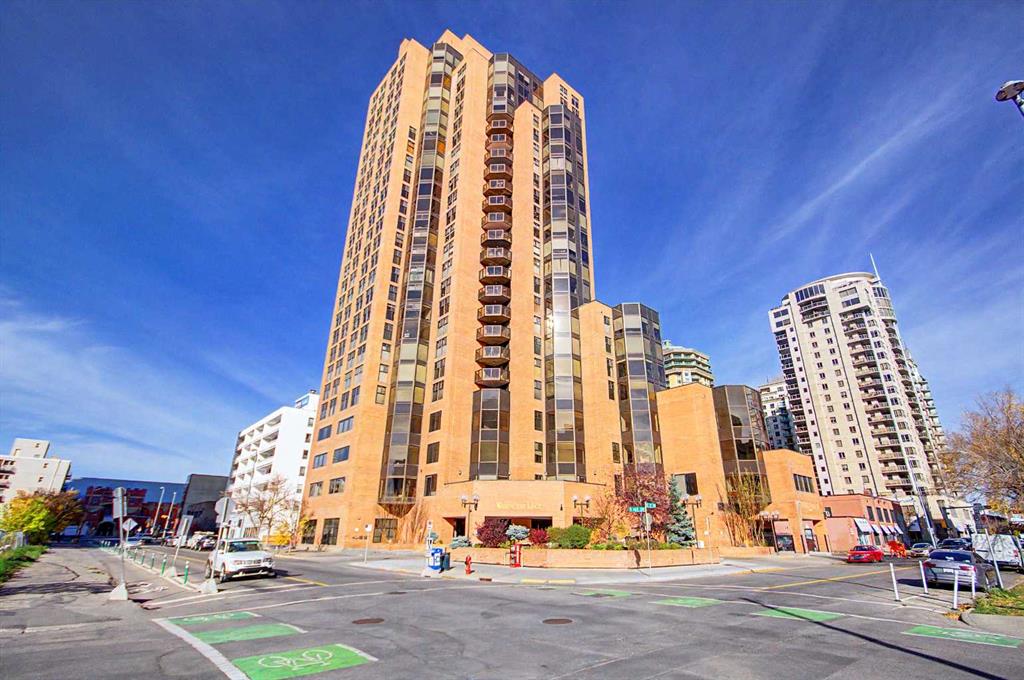 Real Estate Listing MLS A2351189