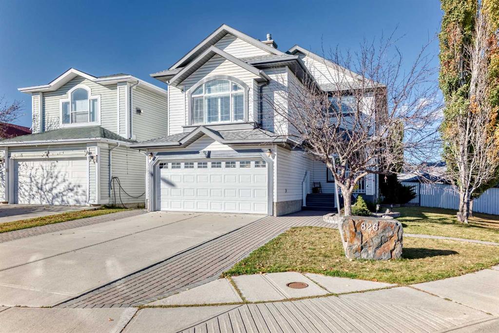 826 Applewood Drive, Calgary, MLS® # A2352091