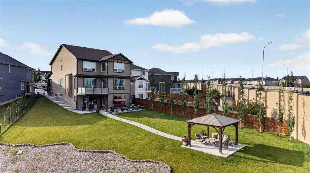 Real Estate Listing MLS A2355308