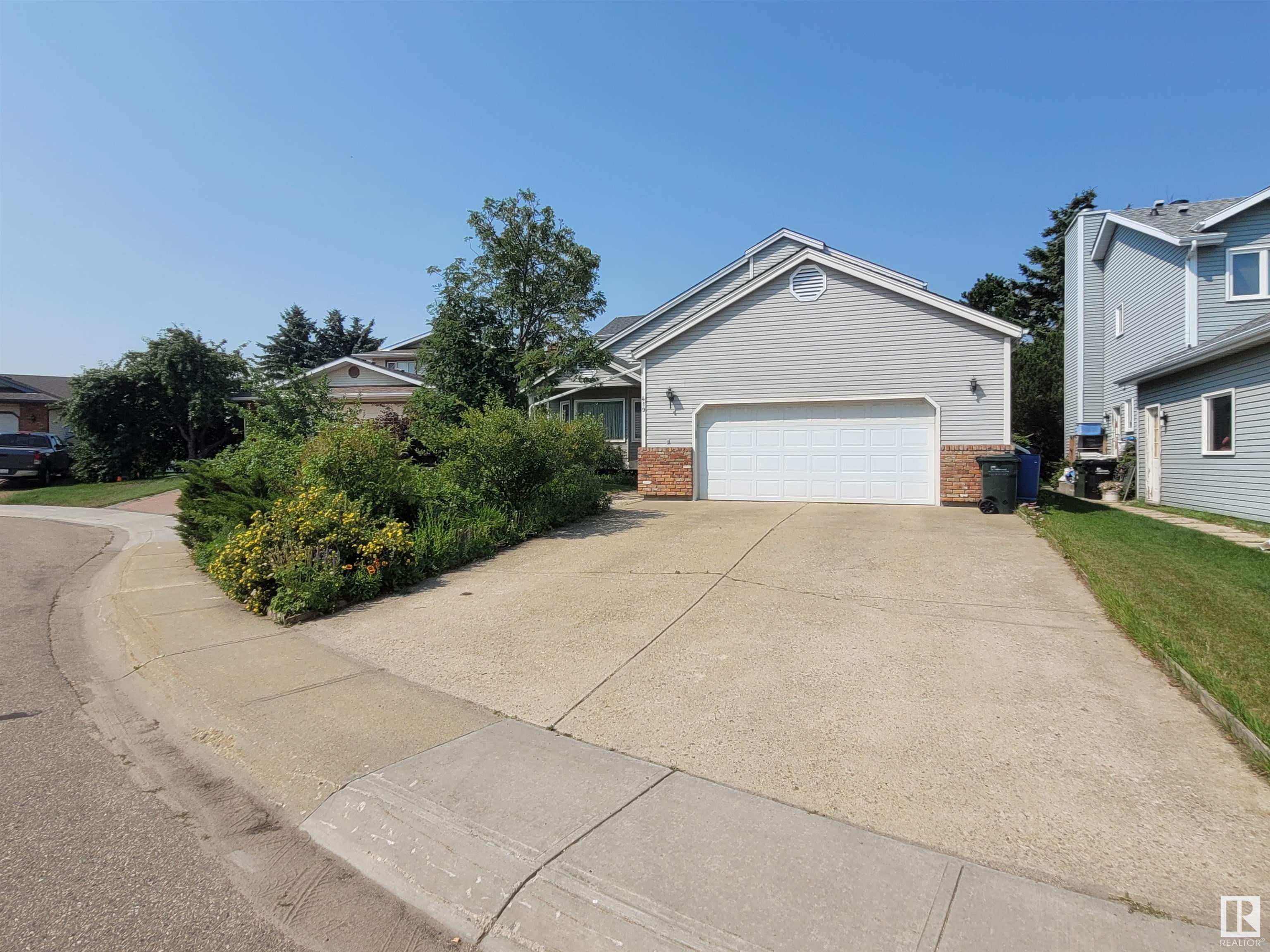 419 Village Grove, Sherwood Park, MLS® # E4448474