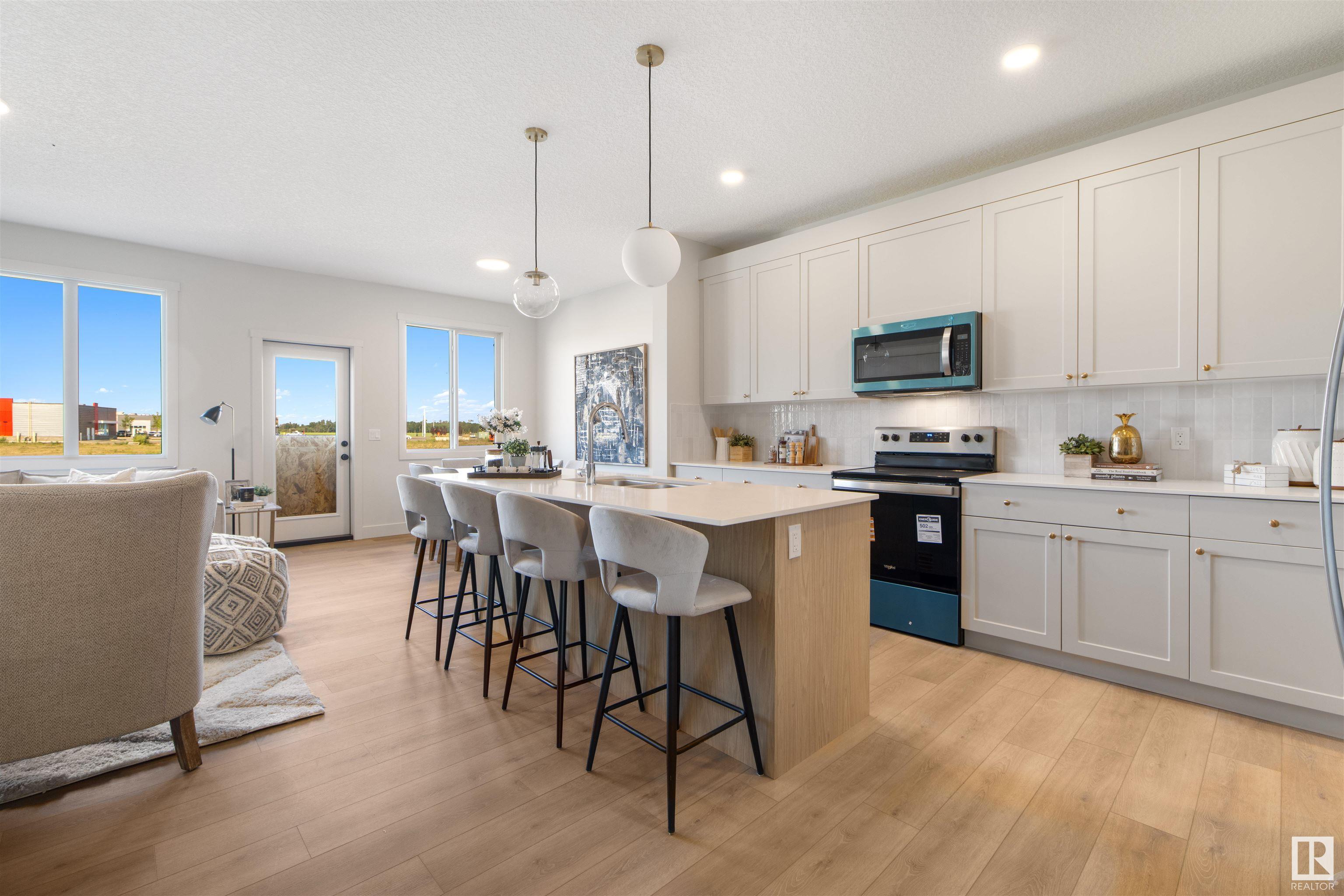 9221 102 Street, Morinville, MLS® # E4448784