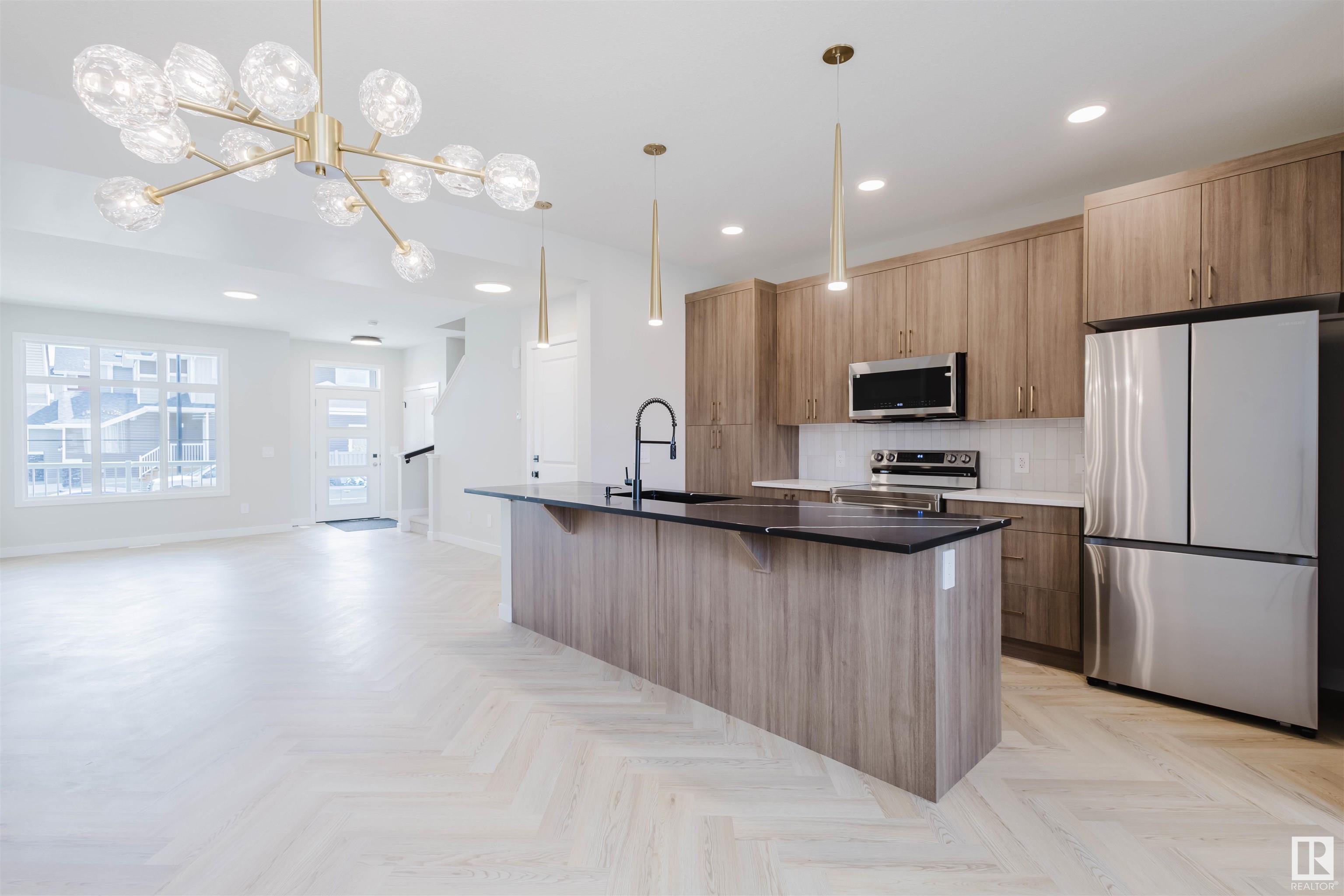 1337 Keswick Drive, Edmonton, MLS® # E4448973