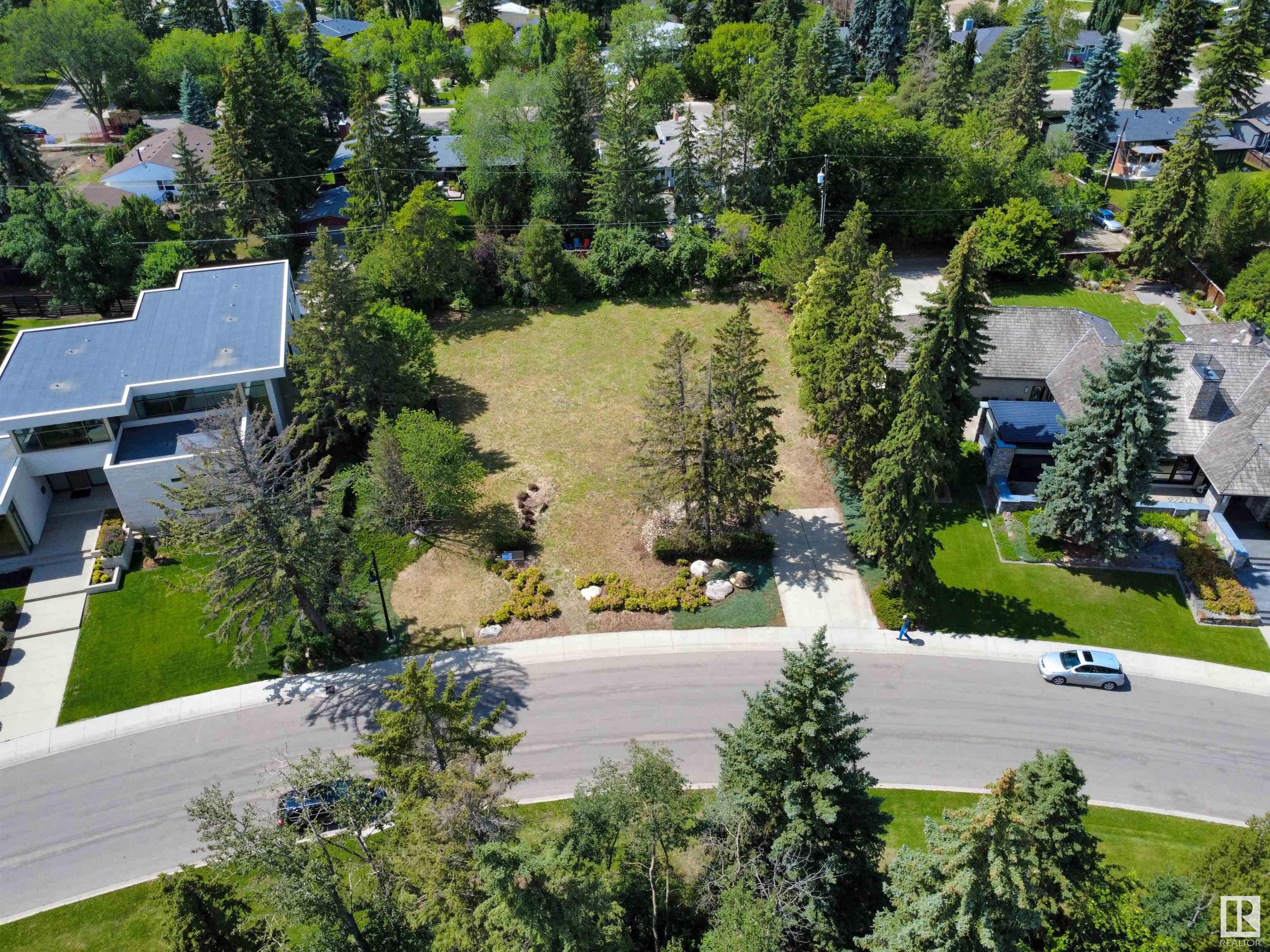 9716 Riverside Drive, Edmonton, MLS® # E4449024