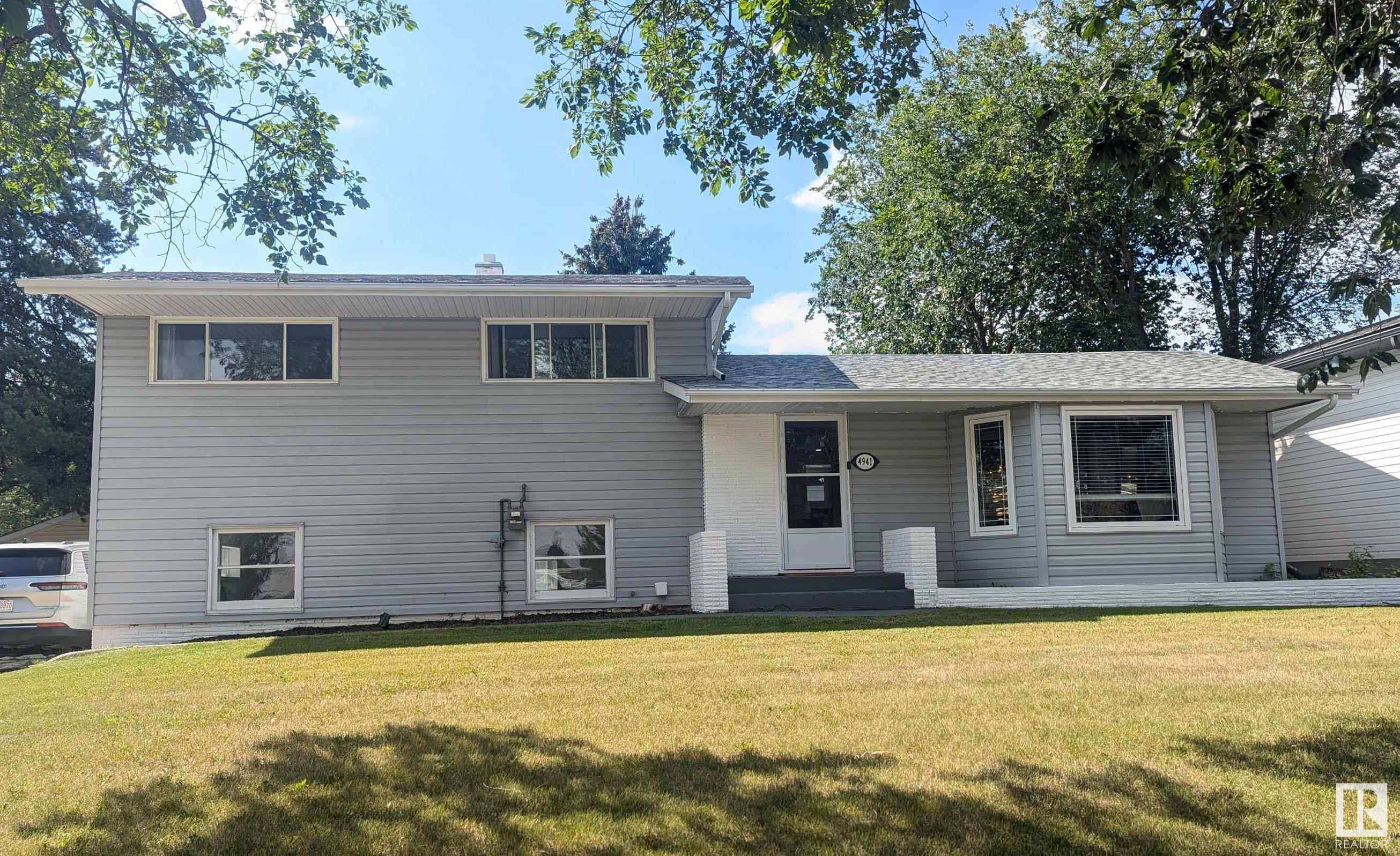 4941 45 Avenue, Vegreville, MLS® # E4449297