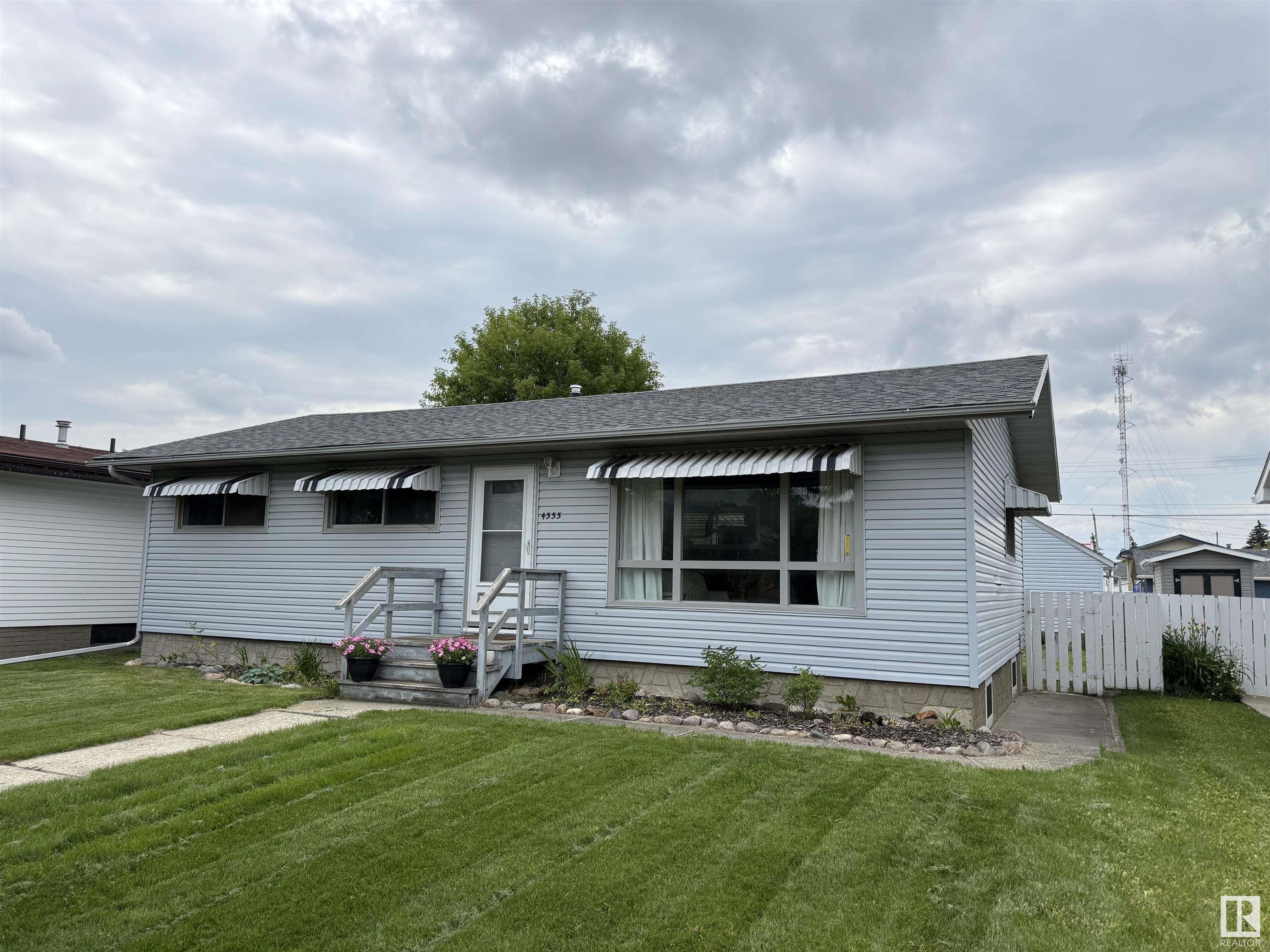 4555 45 Avenue, Drayton Valley, MLS® # E4450038