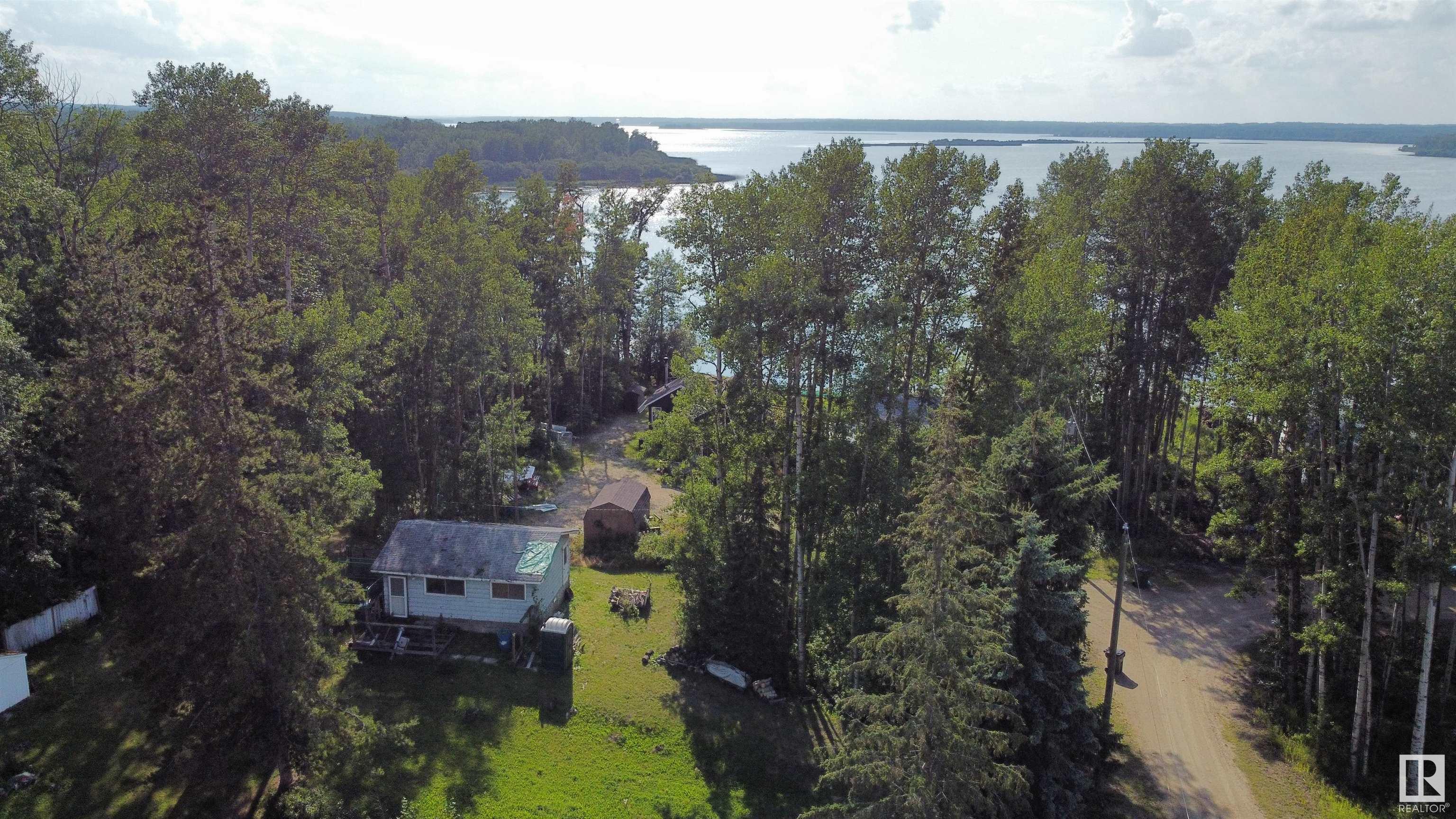 7 & 8 Spruce Crescent, Rural Lac Ste. Anne County, MLS® # E4450118