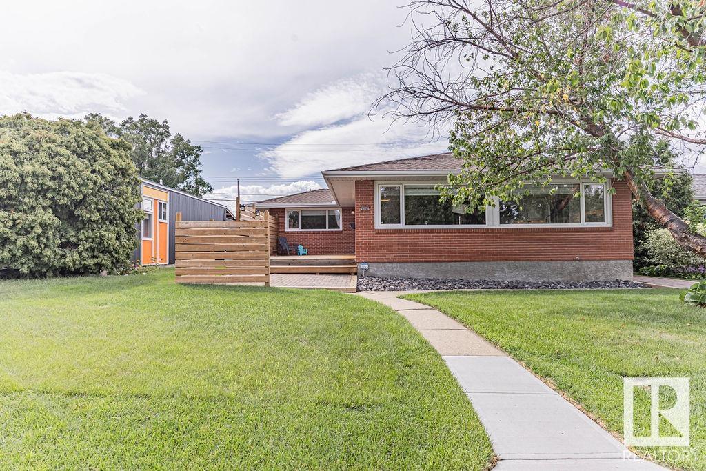 9040 52 Street, Edmonton, MLS® # E4450119
