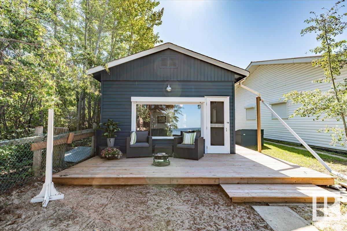 101 1st Ave Mameo Beach, Rural Wetaskiwin County, MLS® # E4450750