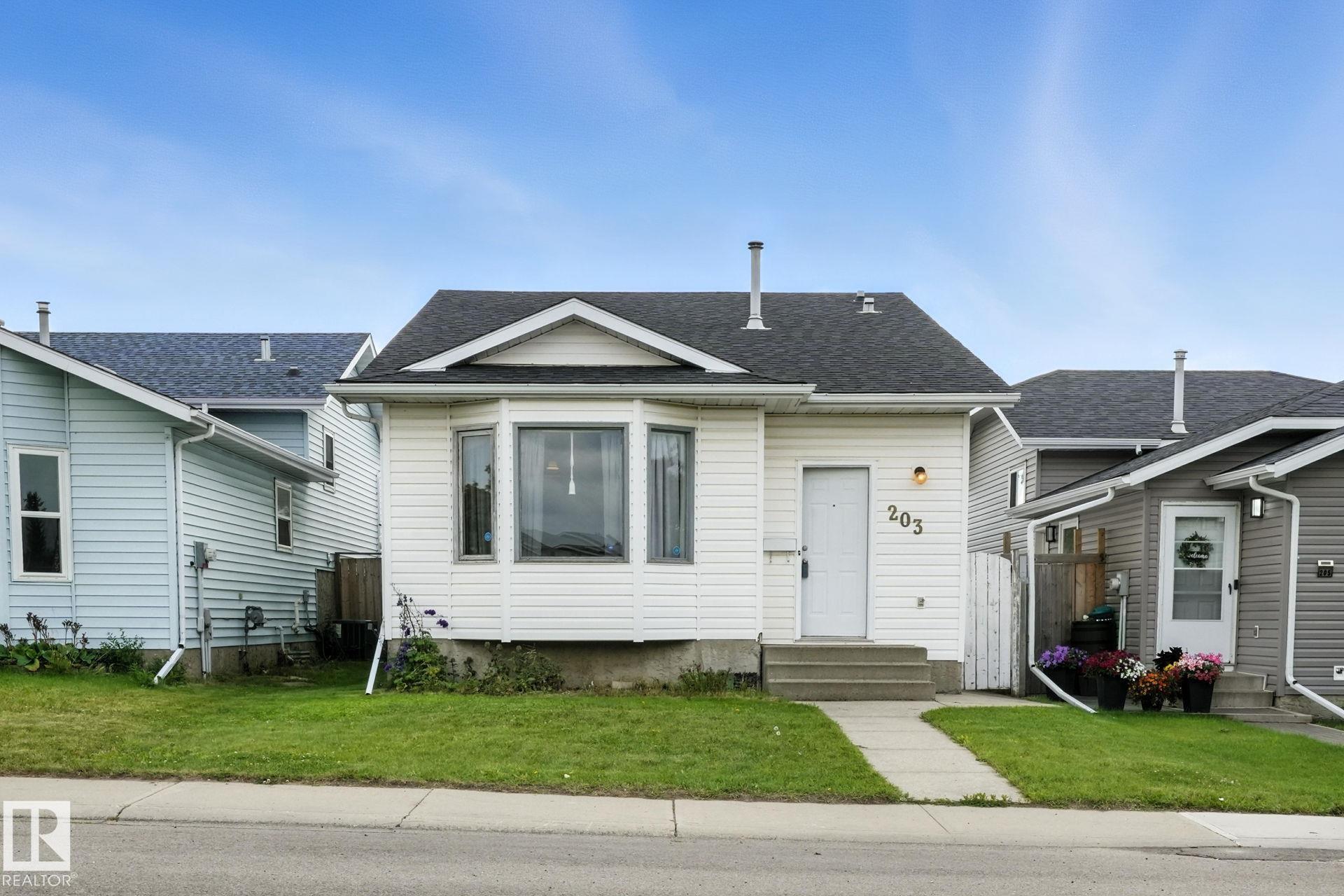 203 Kirkwood Avenue, Edmonton, MLS® # E4451339