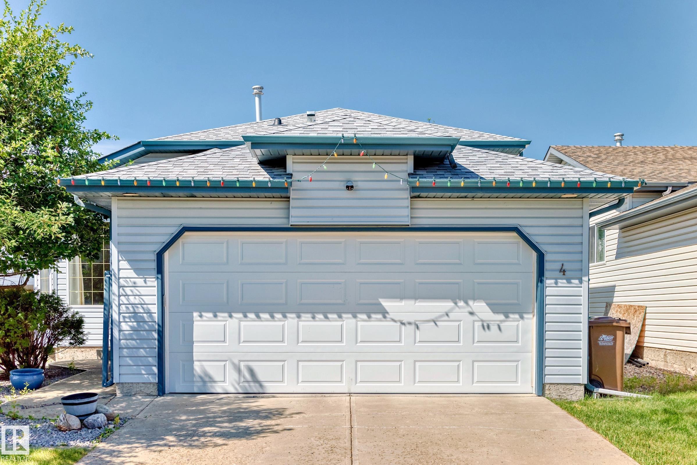 Real Estate Listing MLS E4451779