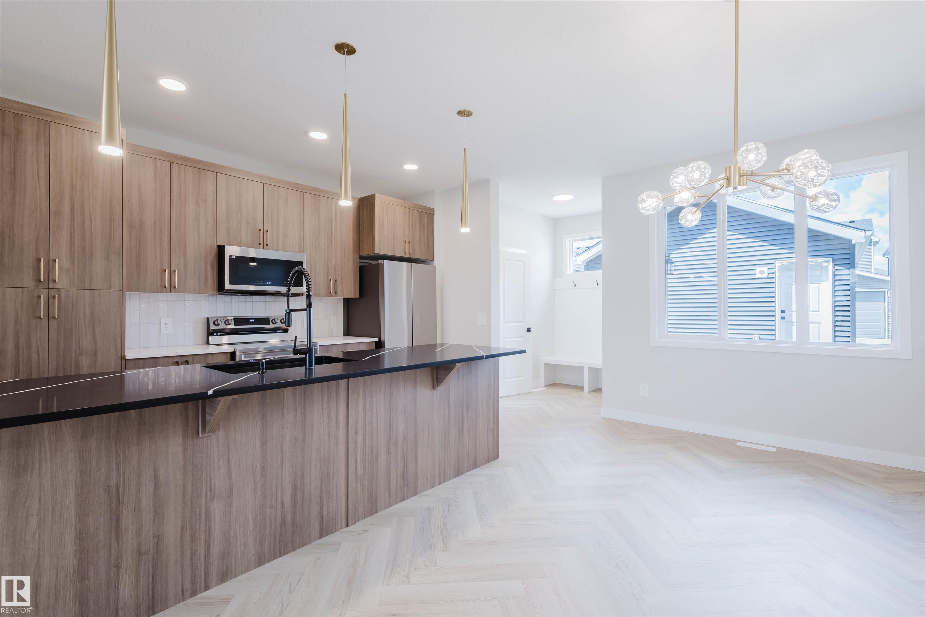 1334 Keswick Drive, Edmonton, MLS® # E4452321