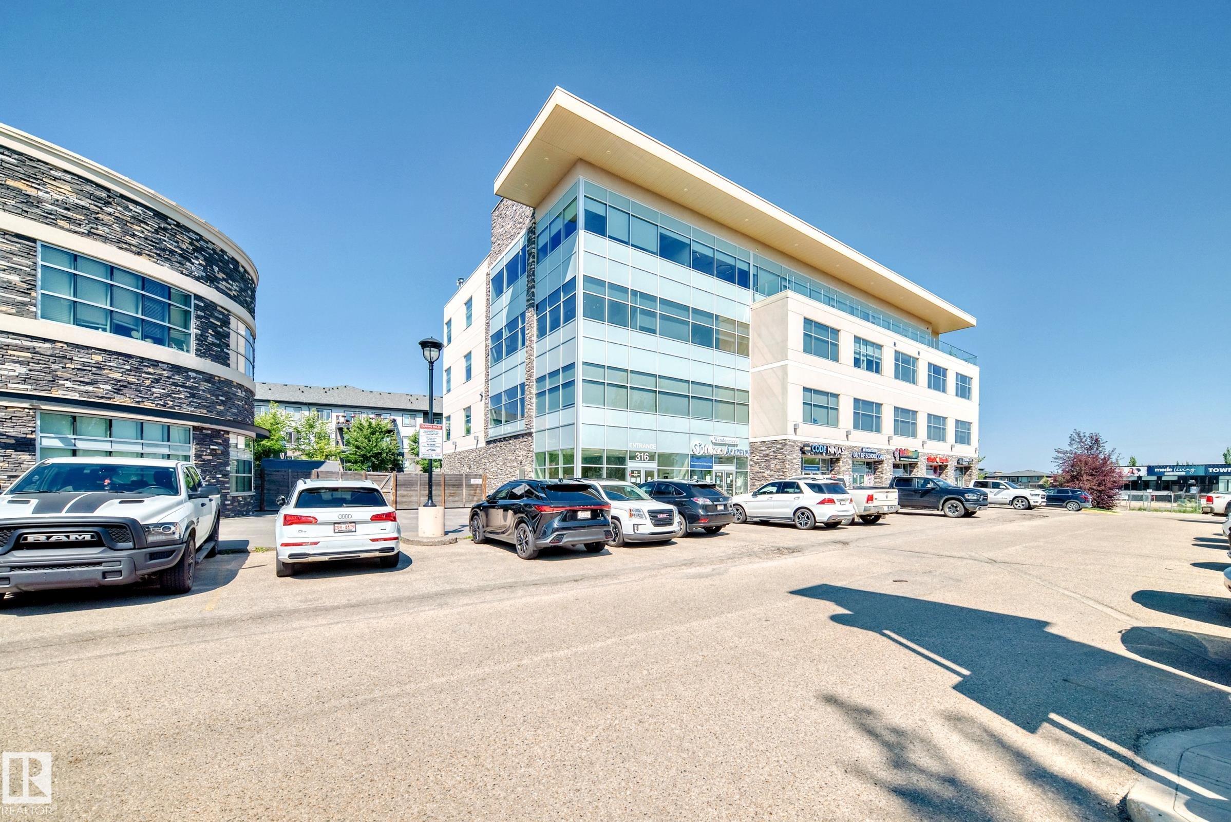  Commercial Property for Sale, MLS® # E4452358