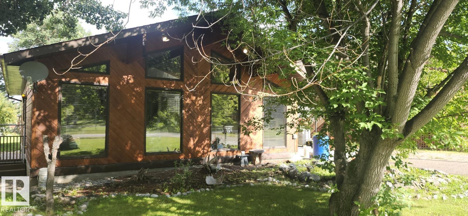 4921 Centre Street, Brule, MLS® # E4452413