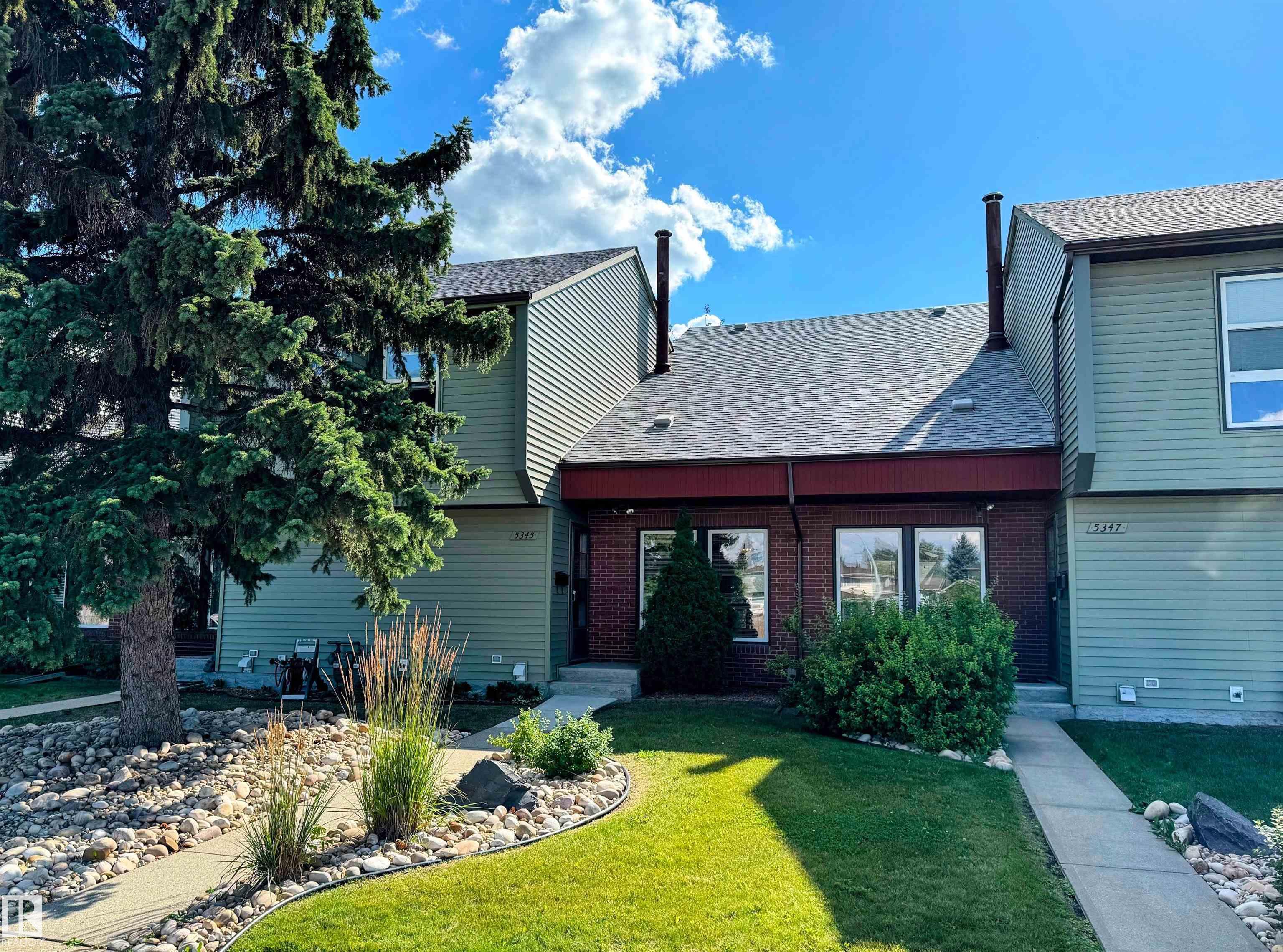 5345 Hill View Crescent, Edmonton, MLS® # E4452890