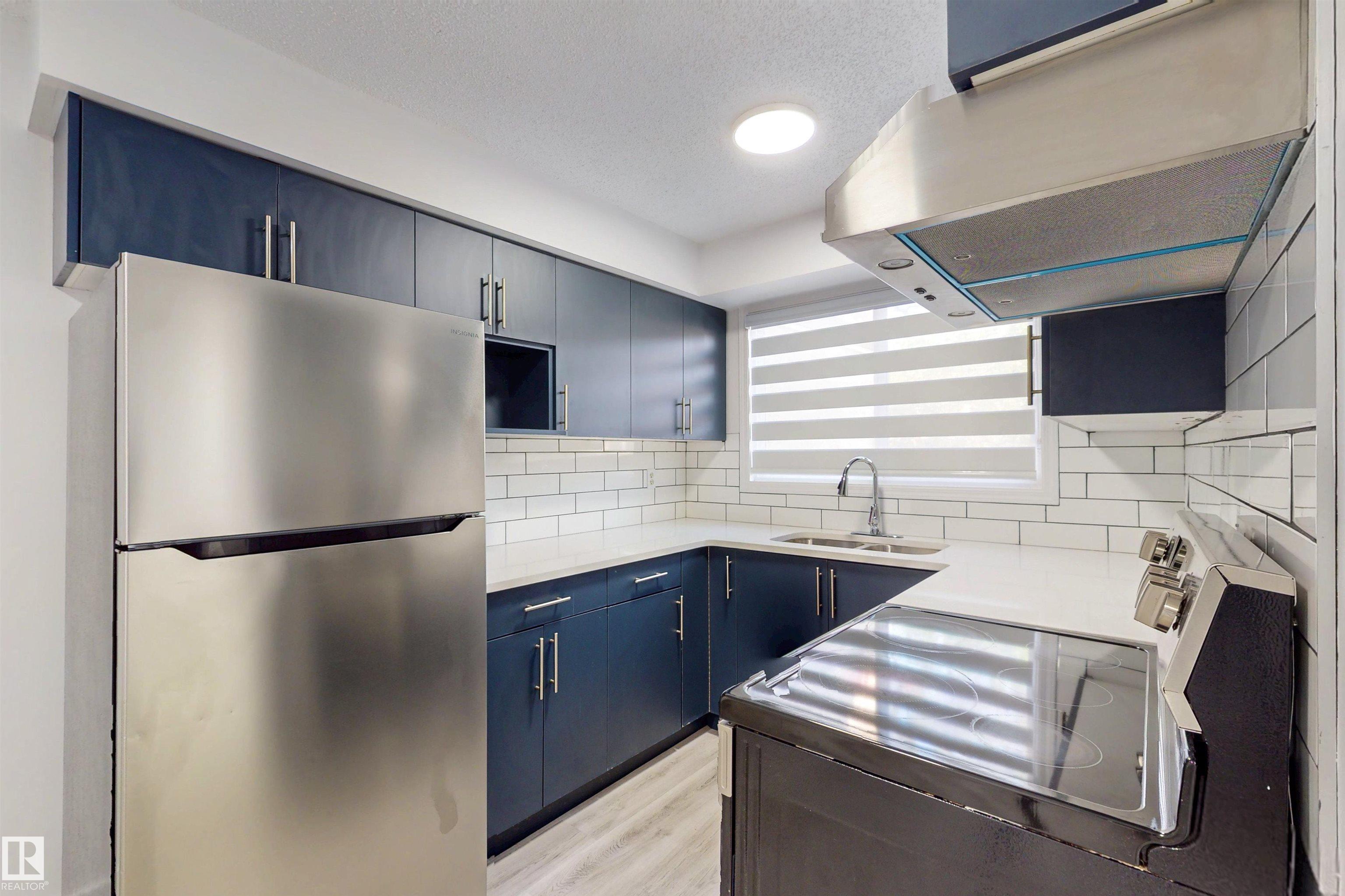 942 Lakewood Road, Edmonton, MLS® # E4452956