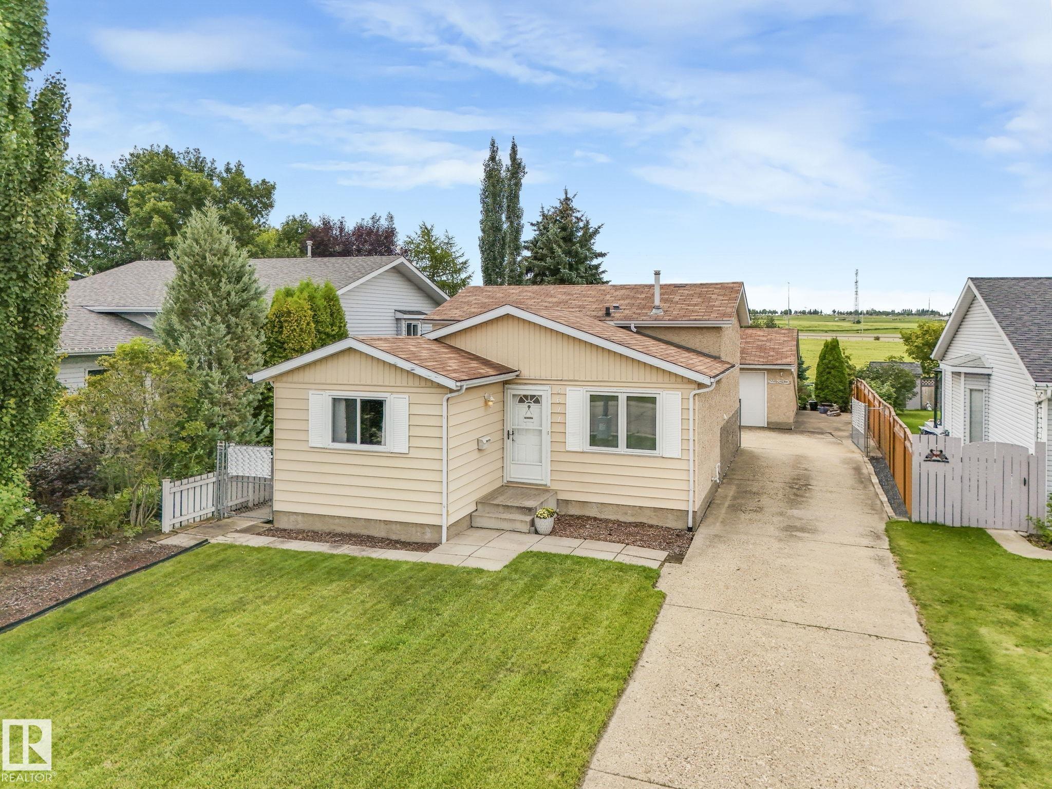 Real Estate Listing MLS E4453442