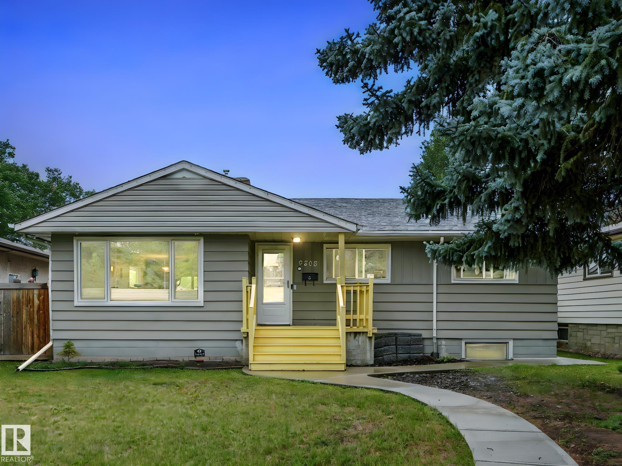 Real Estate Listing MLS E4453477