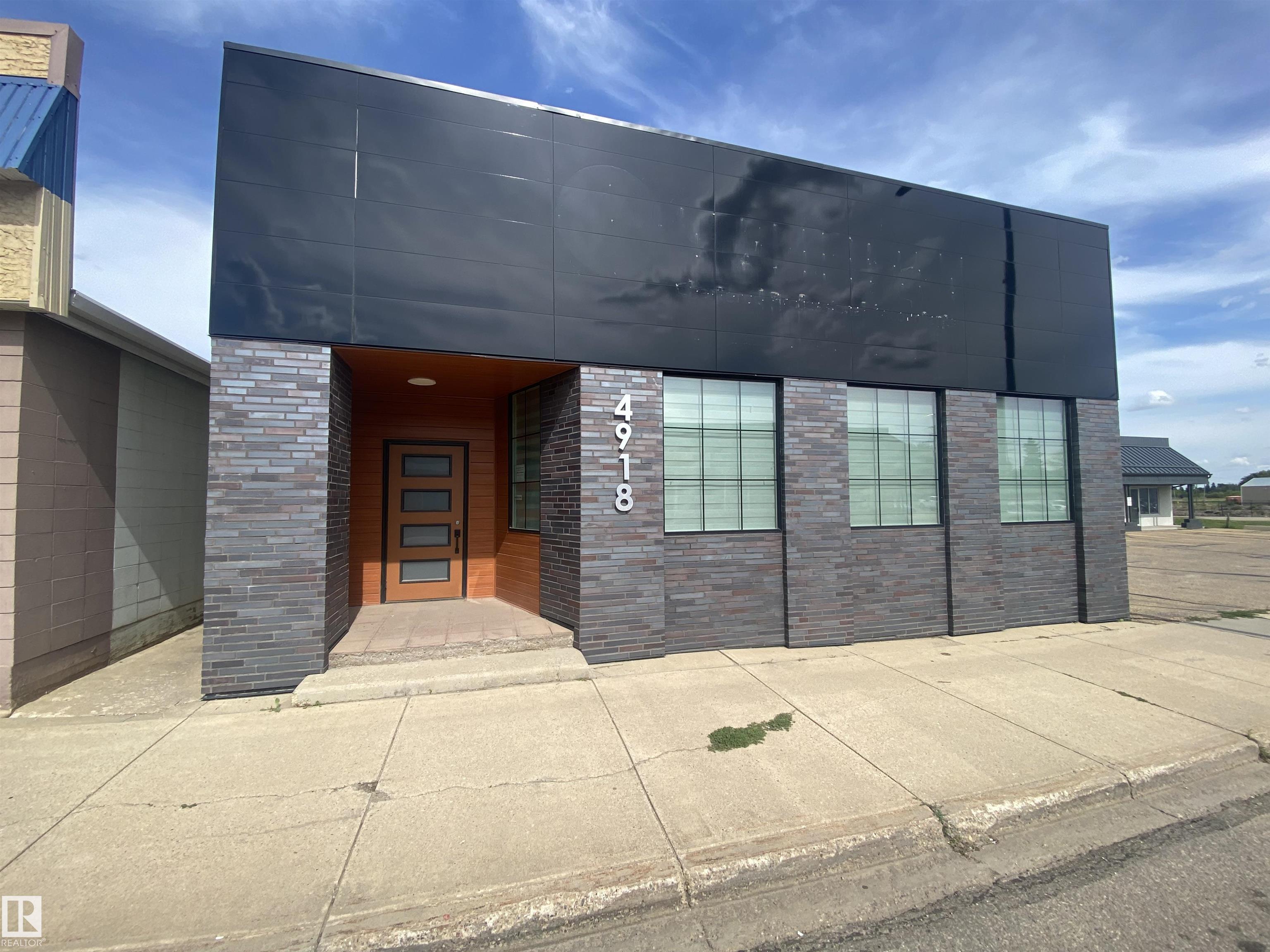  Commercial Property for Sale, MLS® # E4453752