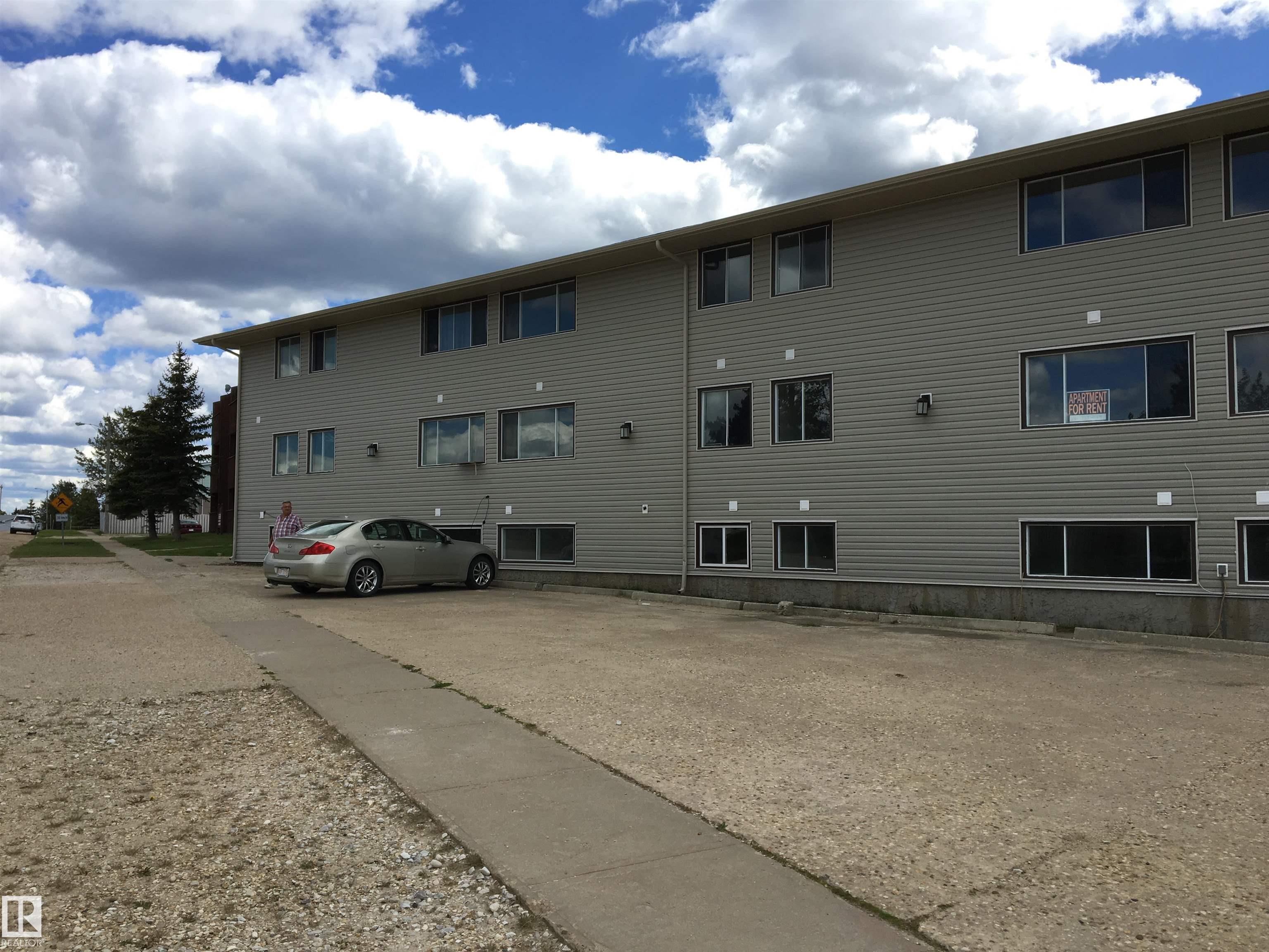  Multi-Family Residential Building for Sale, MLS® # E4453944