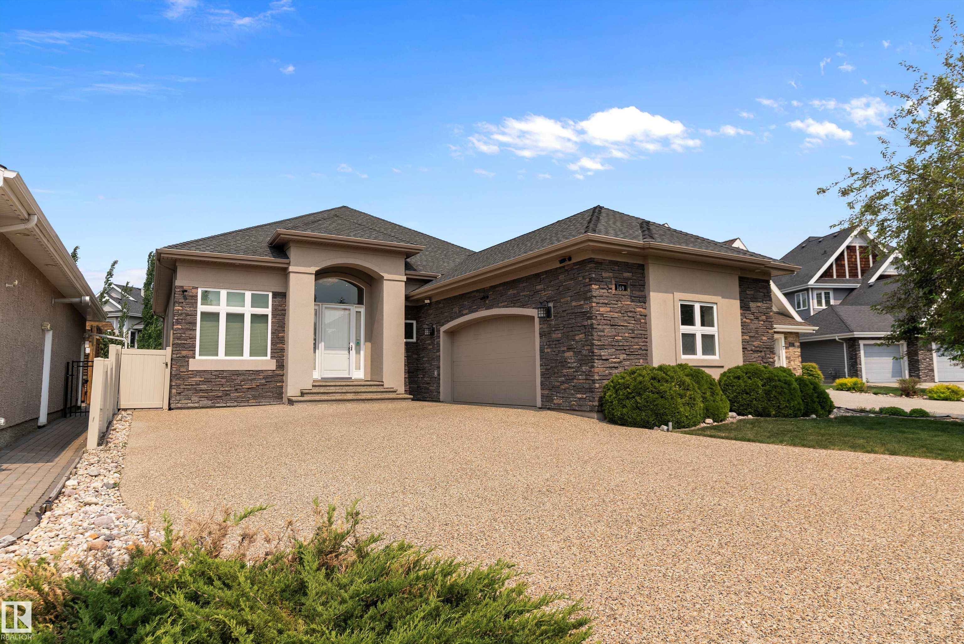 169 Callaghan Drive, Edmonton, MLS® # E4453953