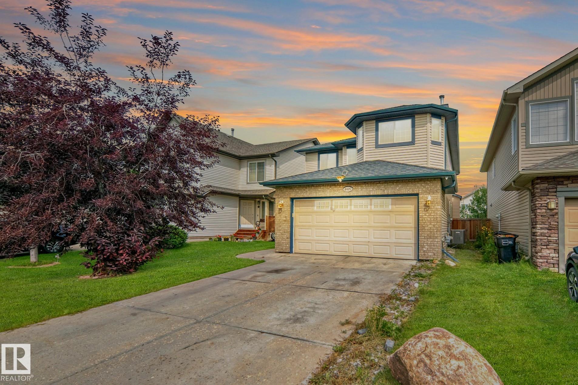 8420 Sloane Crescent, Edmonton, MLS® # E4454205
