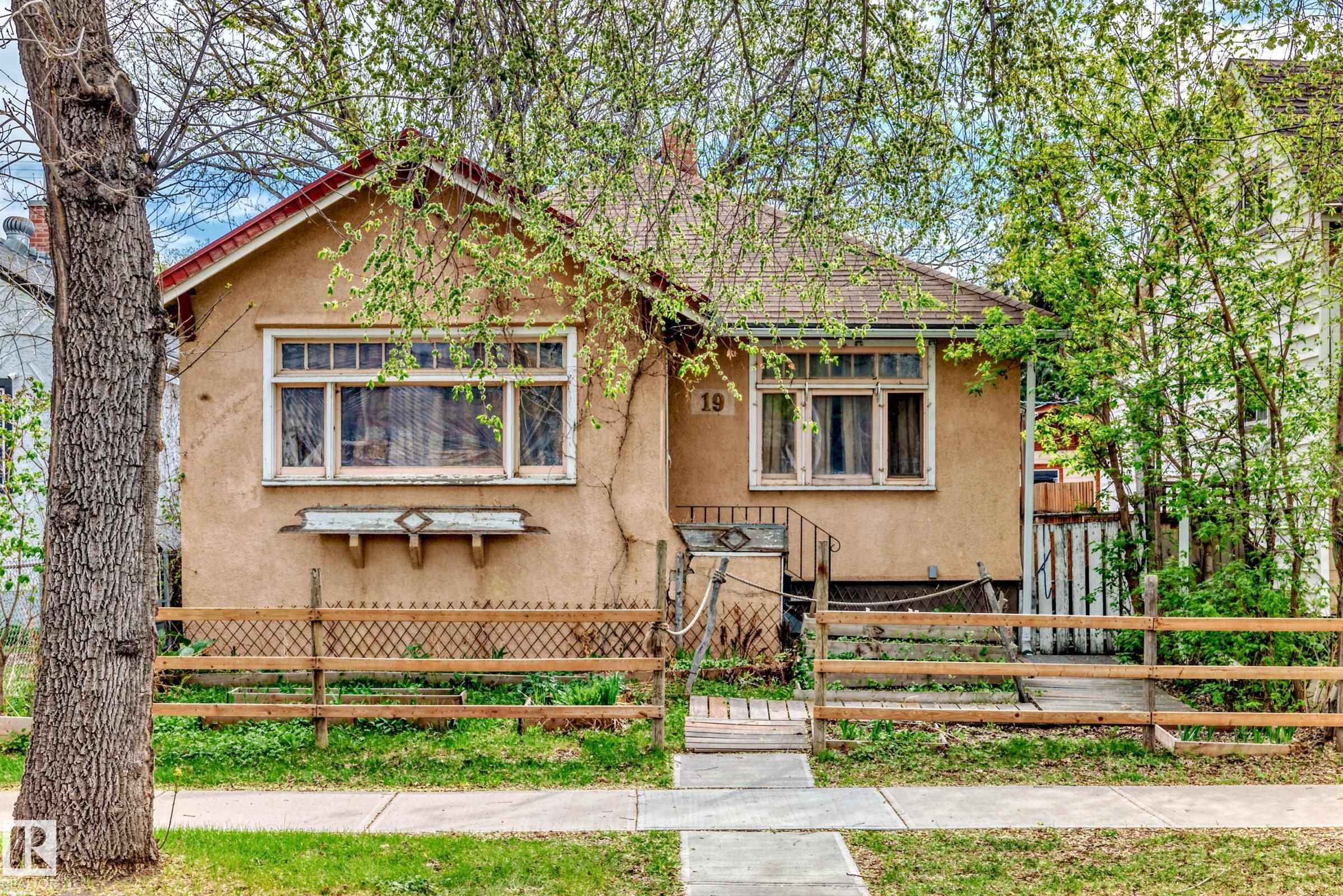11619 96 Street, Edmonton, MLS® # E4454332