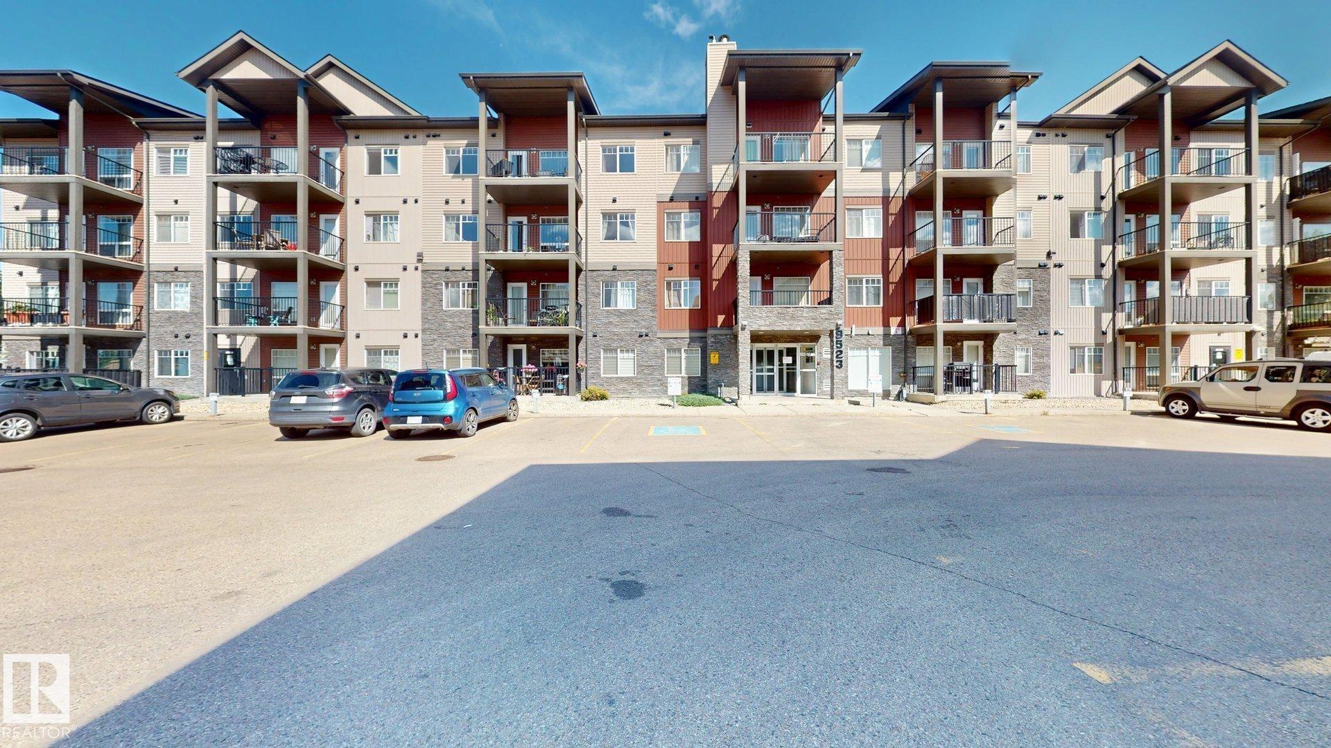 Real Estate Listing MLS E4454447