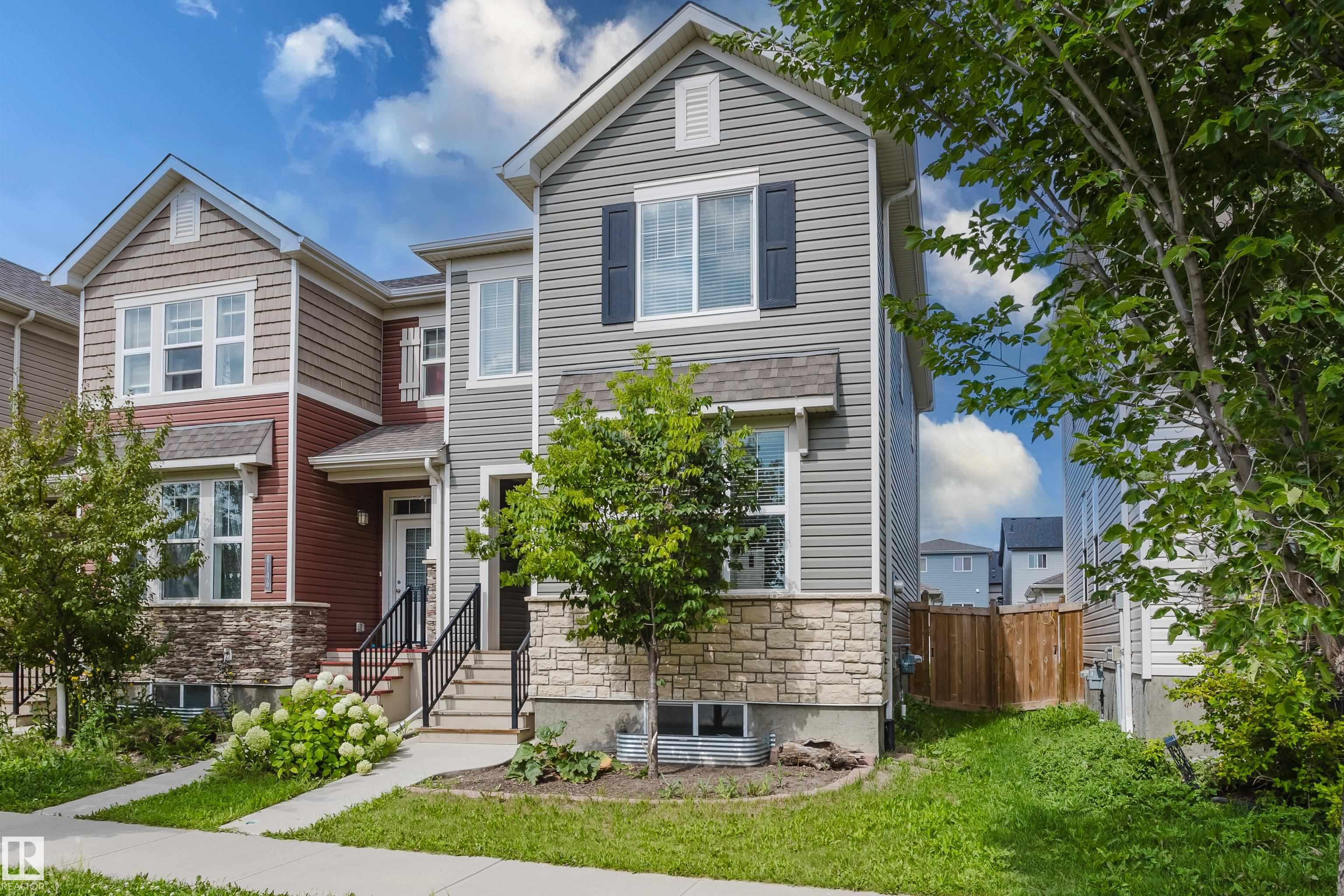 Real Estate Listing MLS E4454454