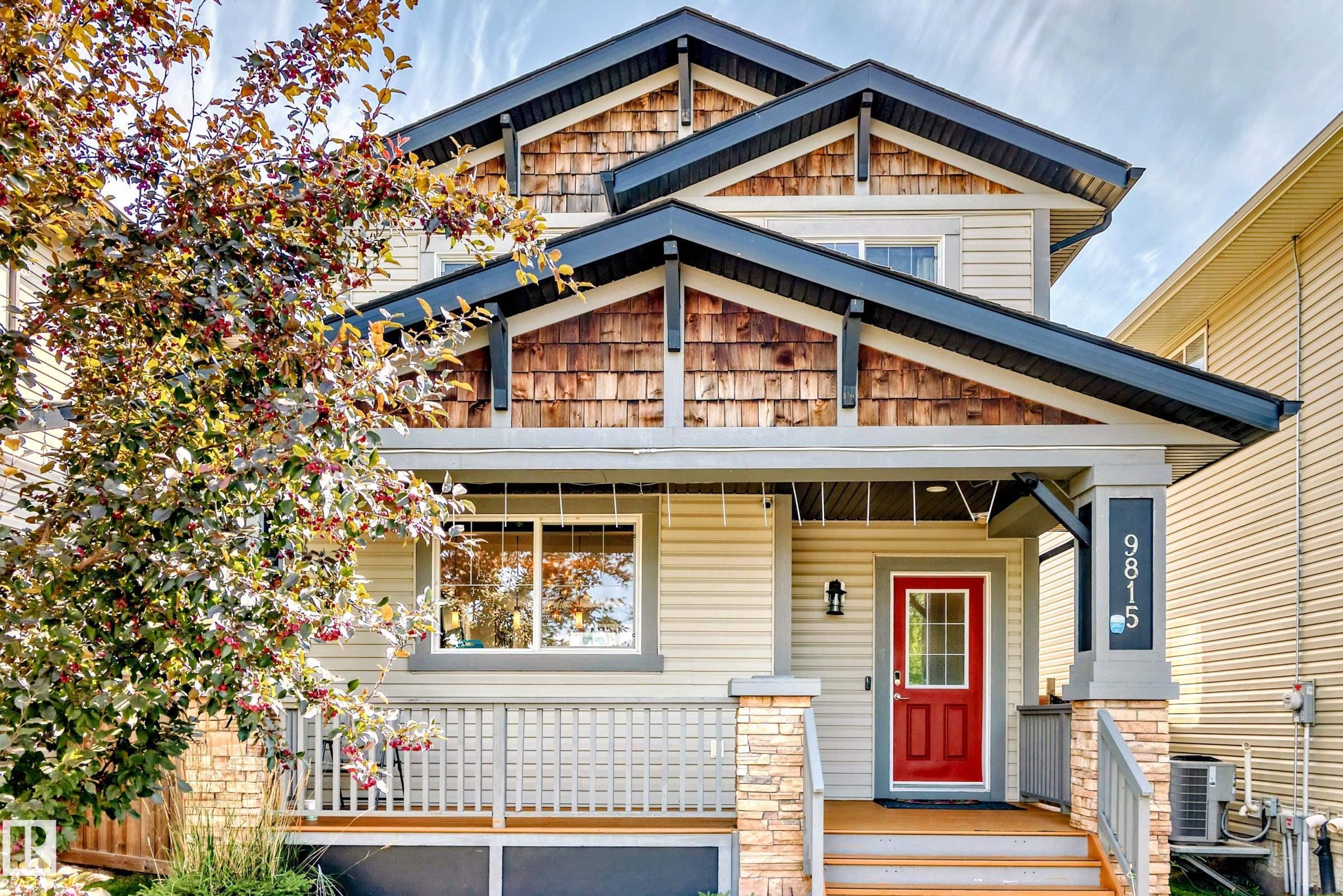 Real Estate Listing MLS E4454743