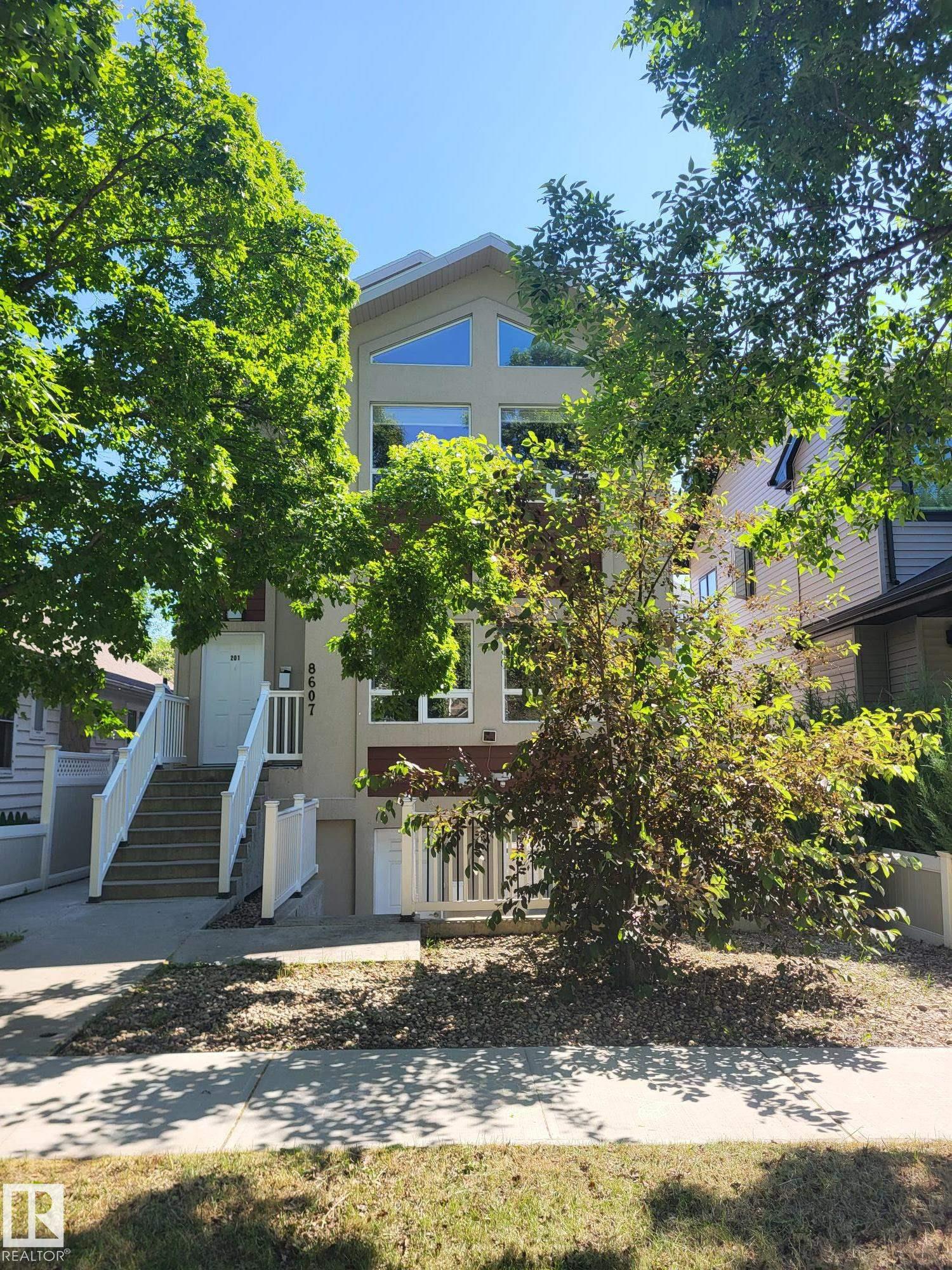8607 108a Street, Edmonton, MLS® # E4456394