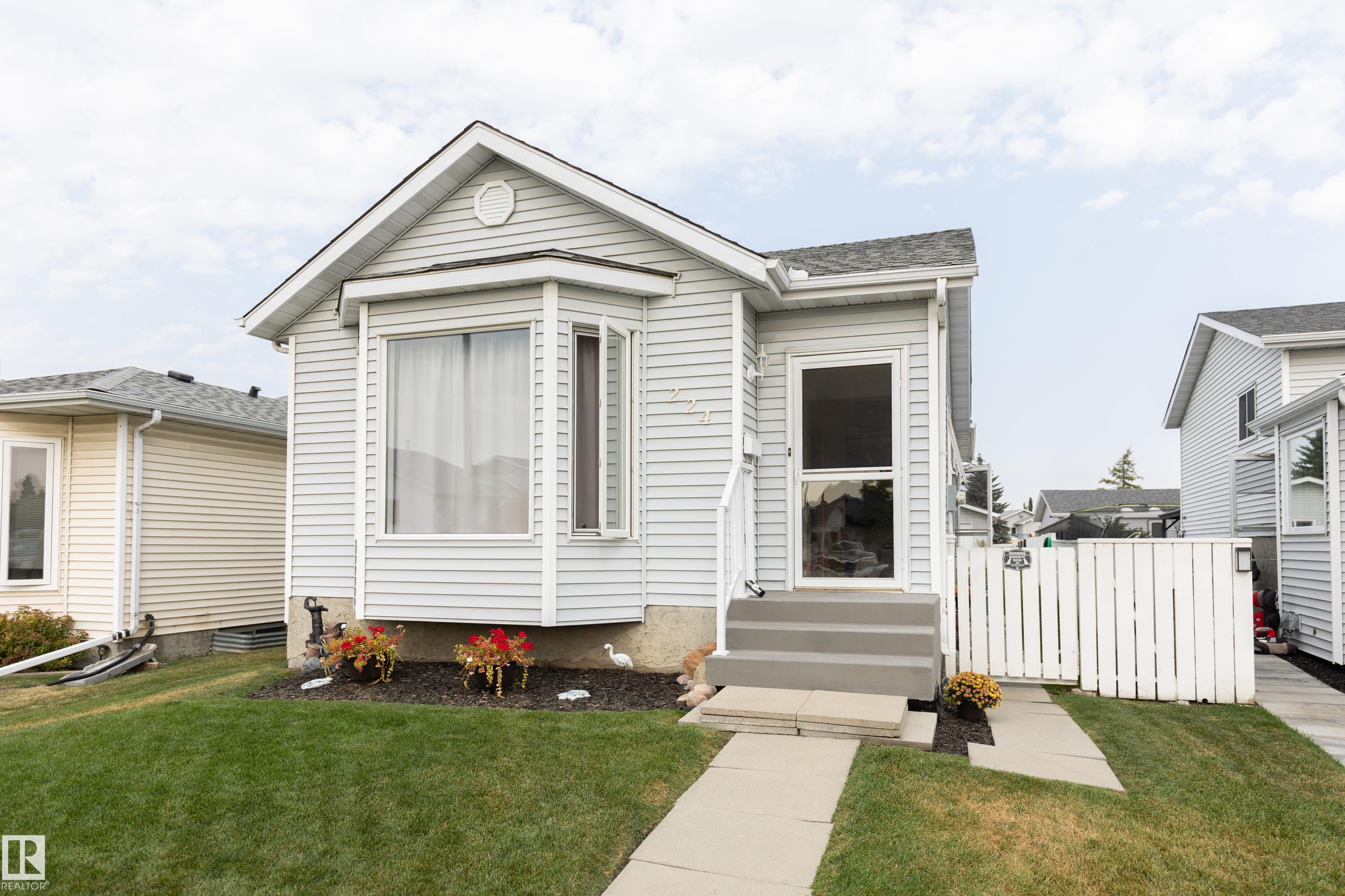 224 Kirkwood Avenue, Edmonton, MLS® # E4457439