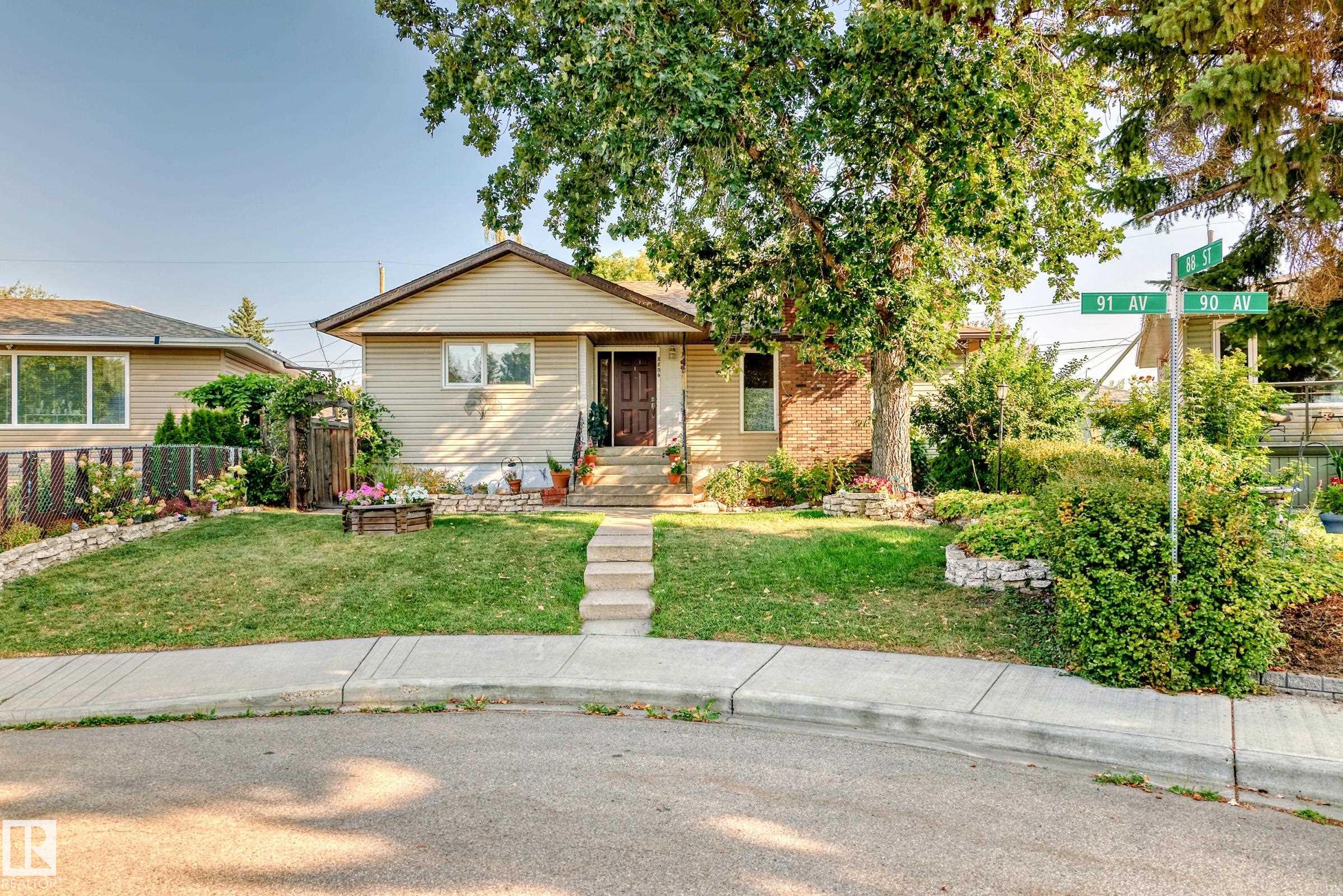 8804 91 Avenue, Edmonton, MLS® # E4457499