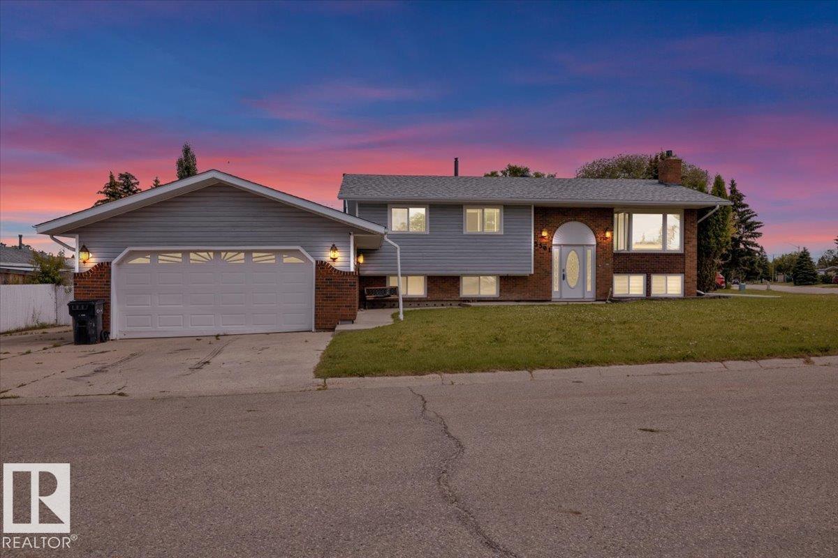 Real Estate Listing MLS E4457879