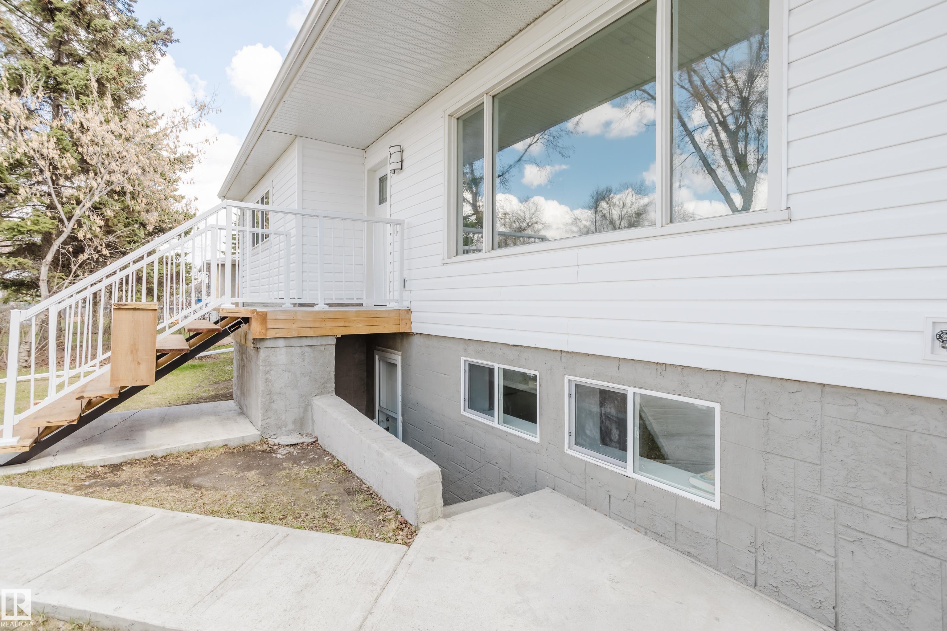 Real Estate Listing MLS E4457944