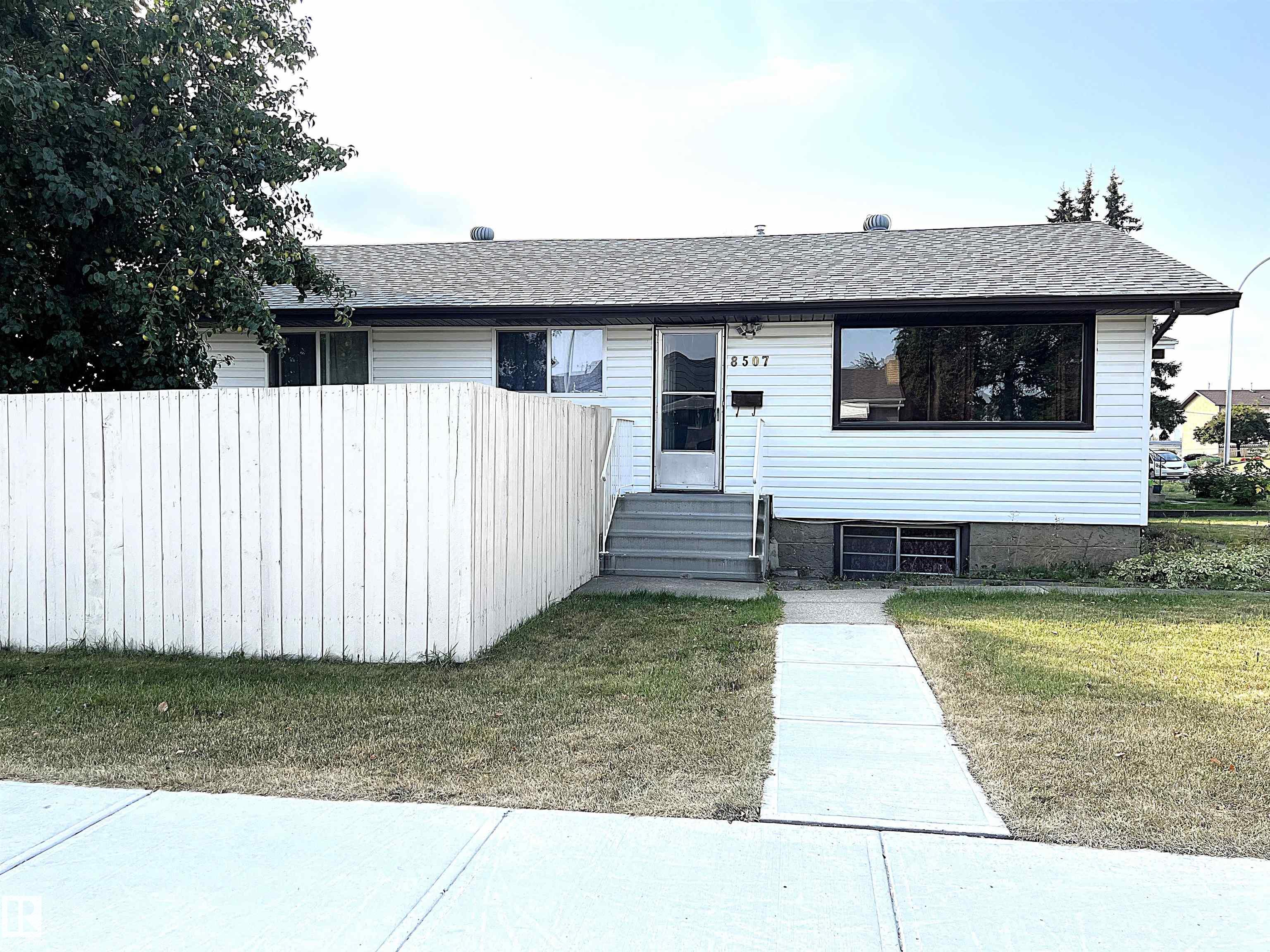 8507 8509 128 Avenue, Edmonton, MLS® # E4458038