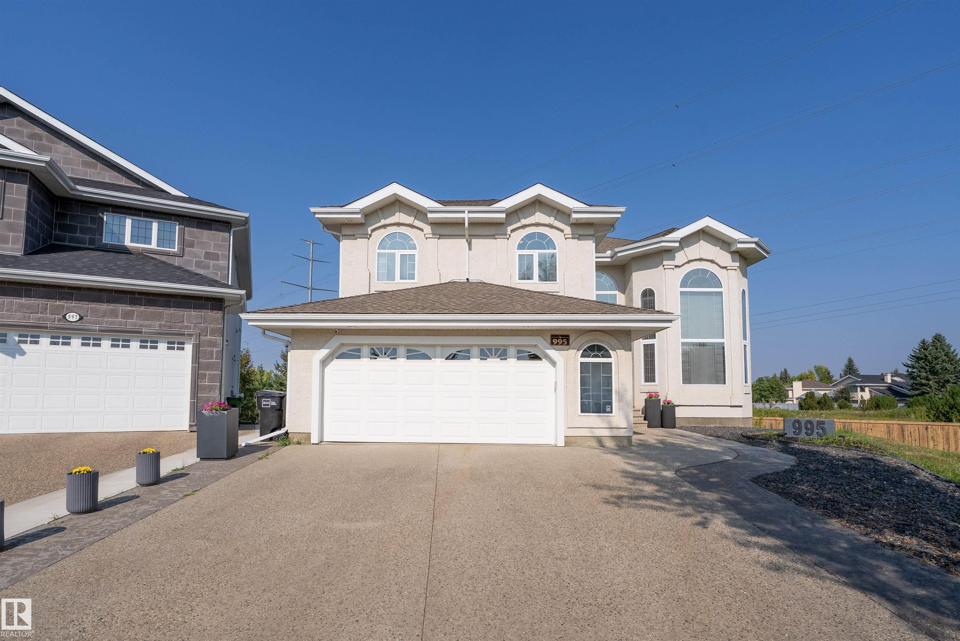 Real Estate Listing MLS E4458275