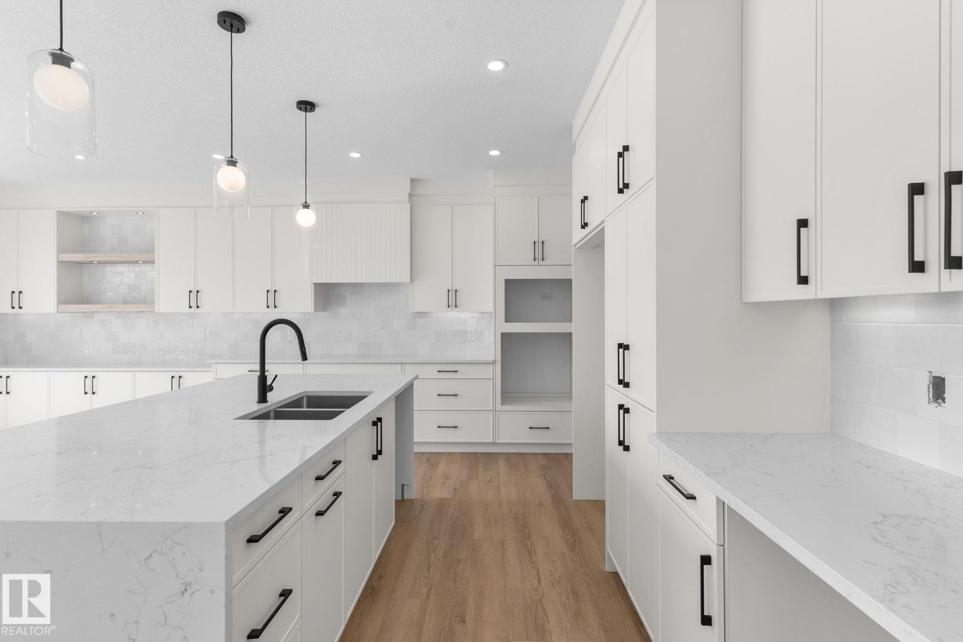 8608 181 Avenue Nw, Edmonton, MLS® # E4458378
