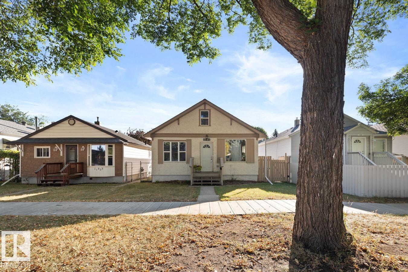 Real Estate Listing MLS E4458403