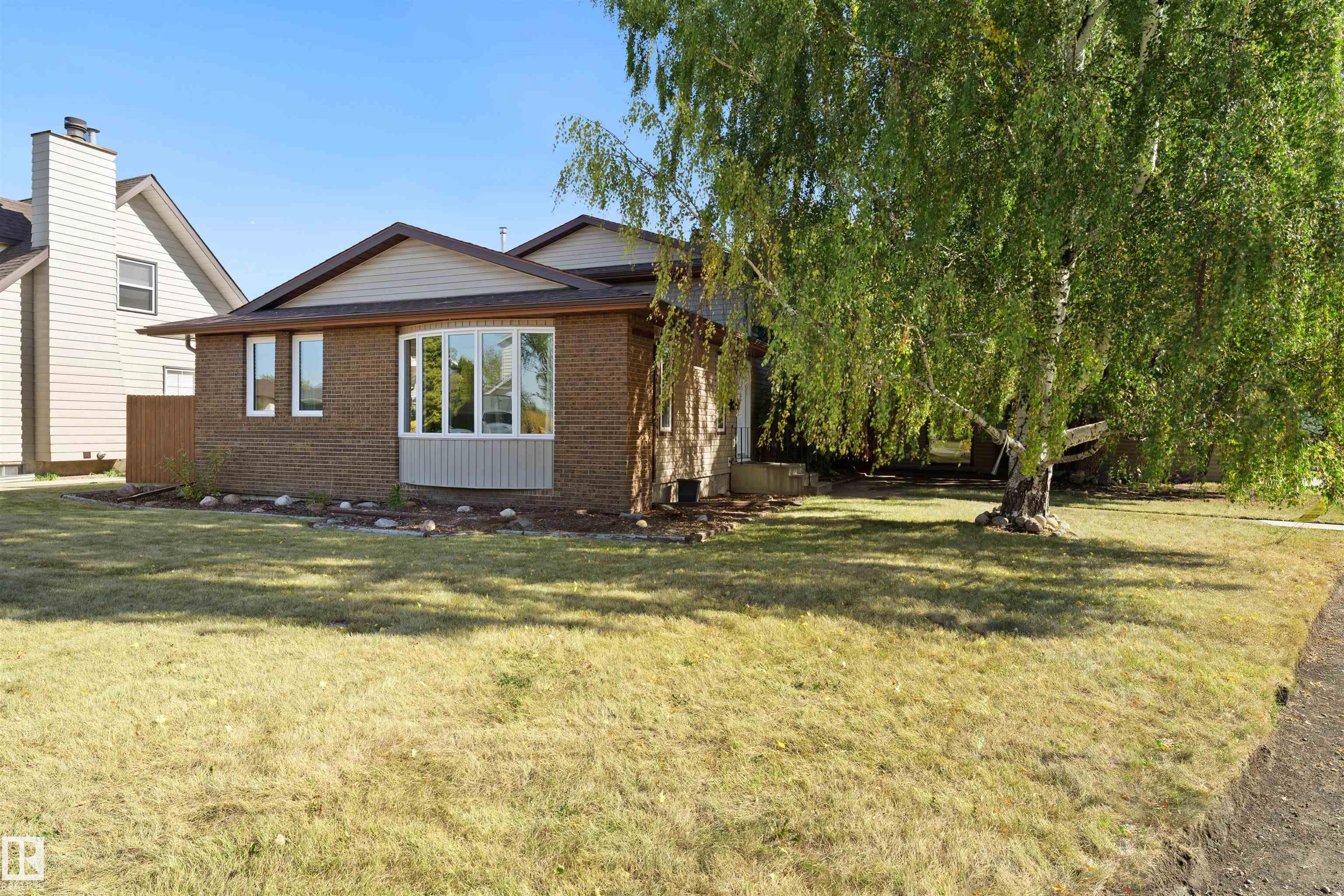 363 Huffman Crescent, Edmonton, MLS® # E4458925