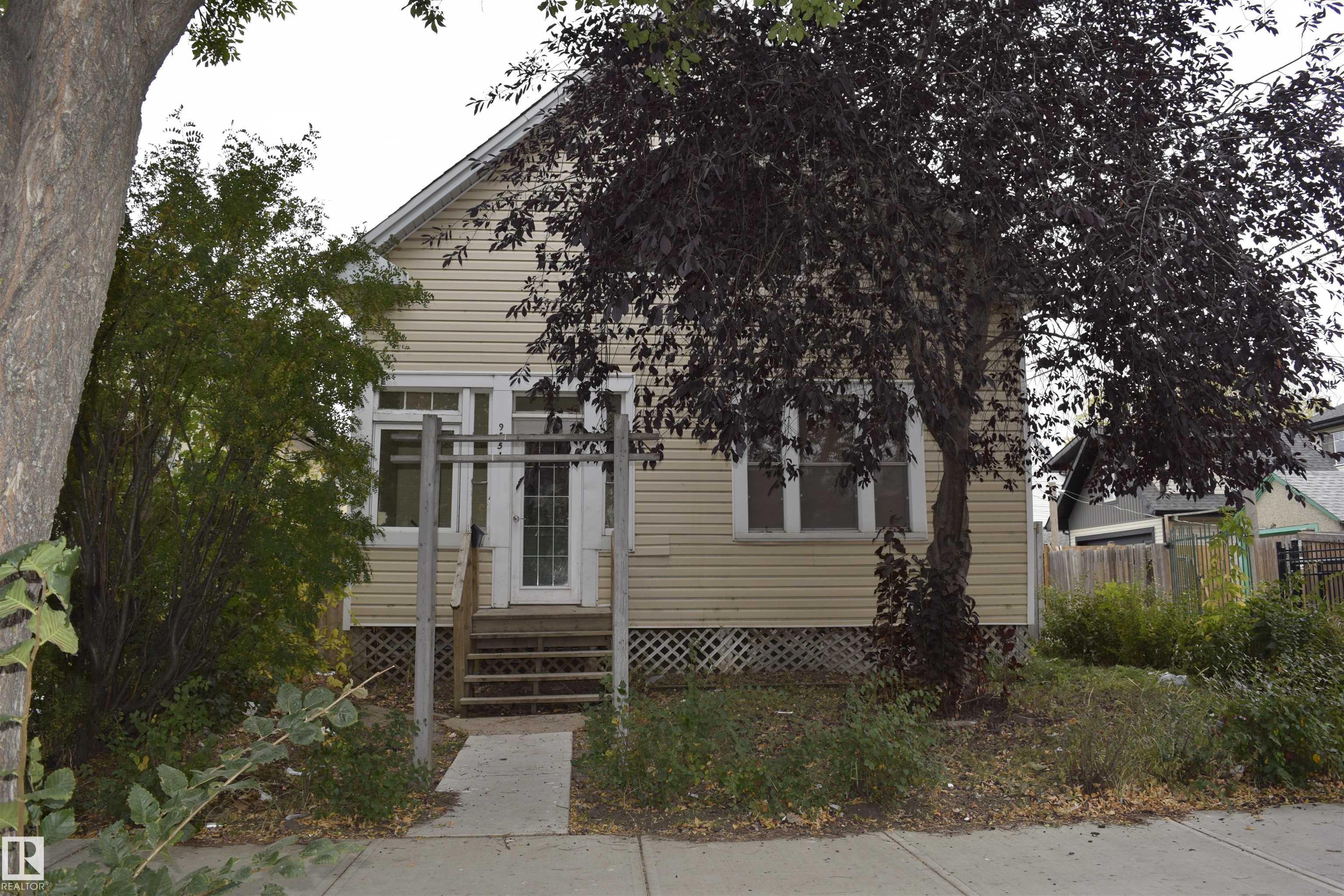 9551 106a Avenue, Edmonton, MLS® # E4460042