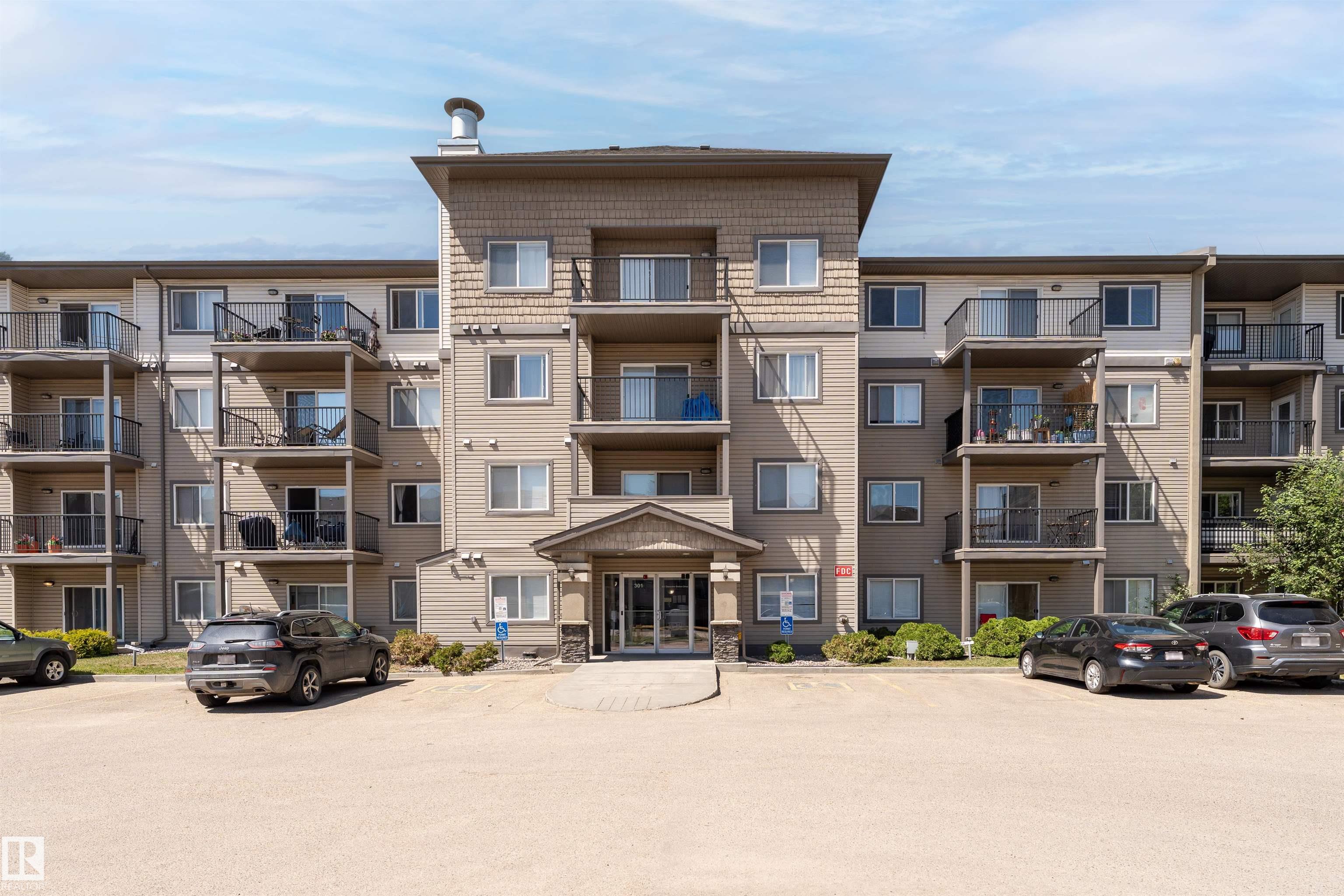 438 301 Clareview Station Drive, Edmonton, MLS® # E4460195