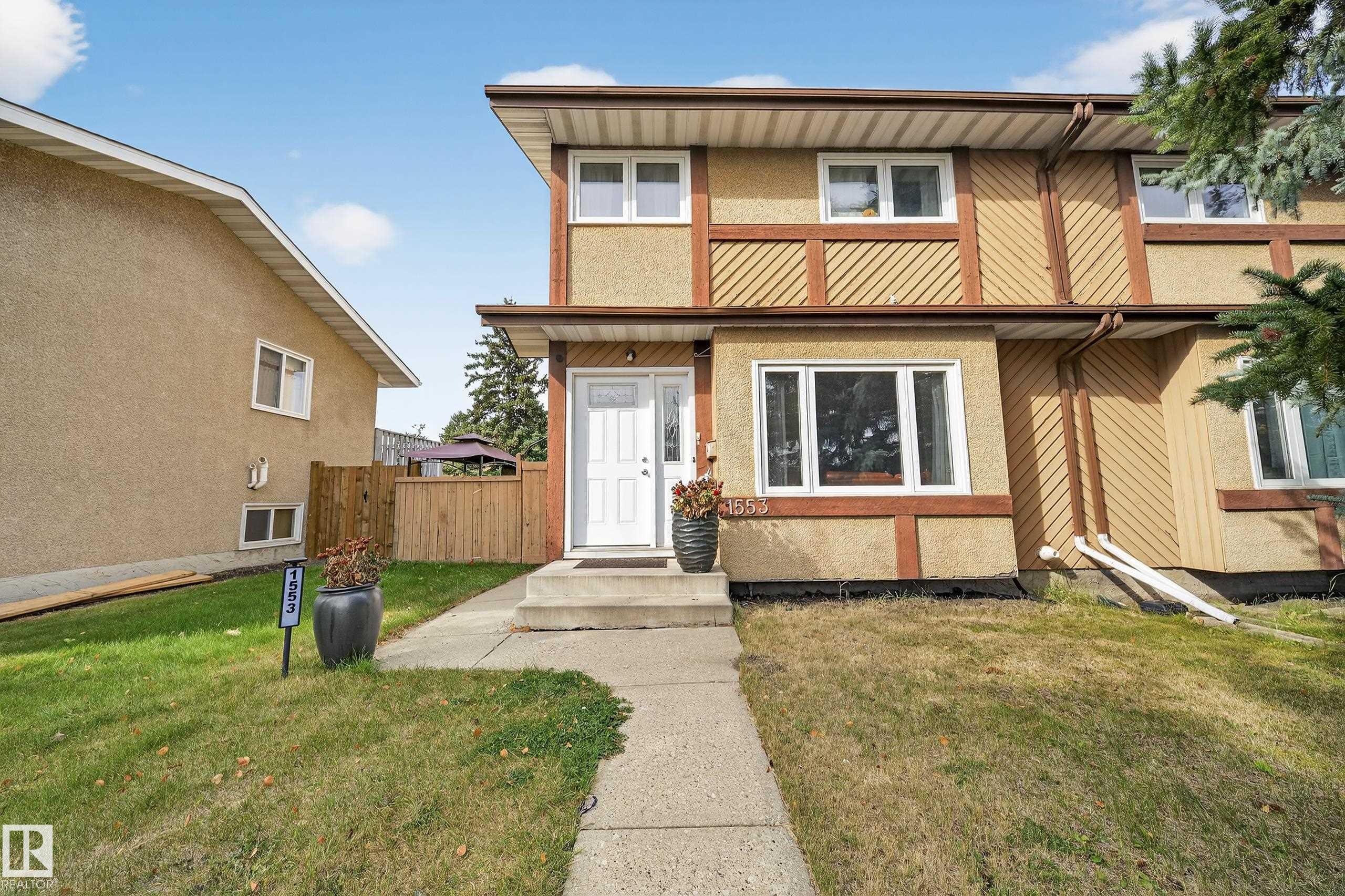 1553 Lakewood Road W, Edmonton, MLS® # E4461159