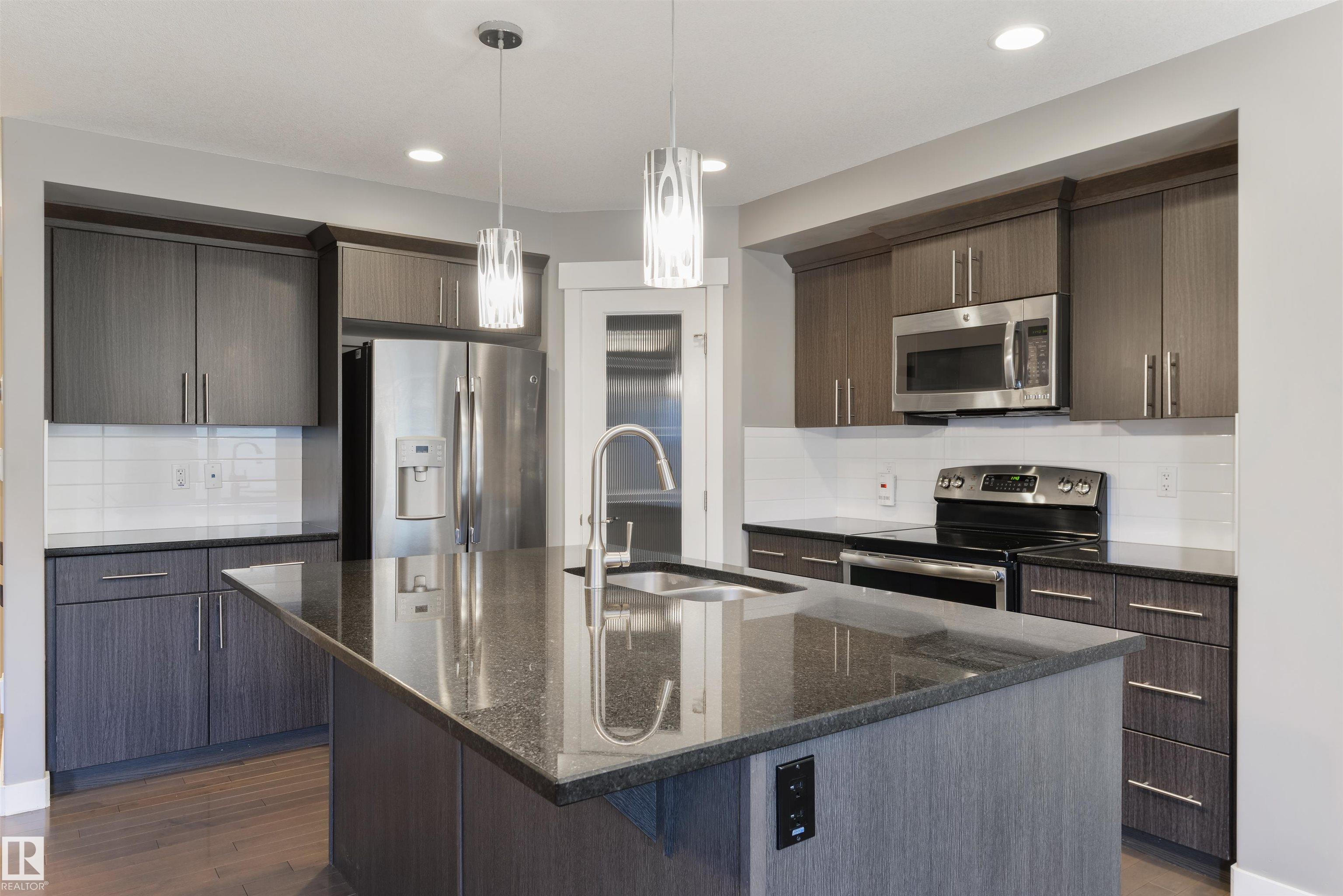 2328 Ware Crescent, Edmonton, MLS® # E4461643